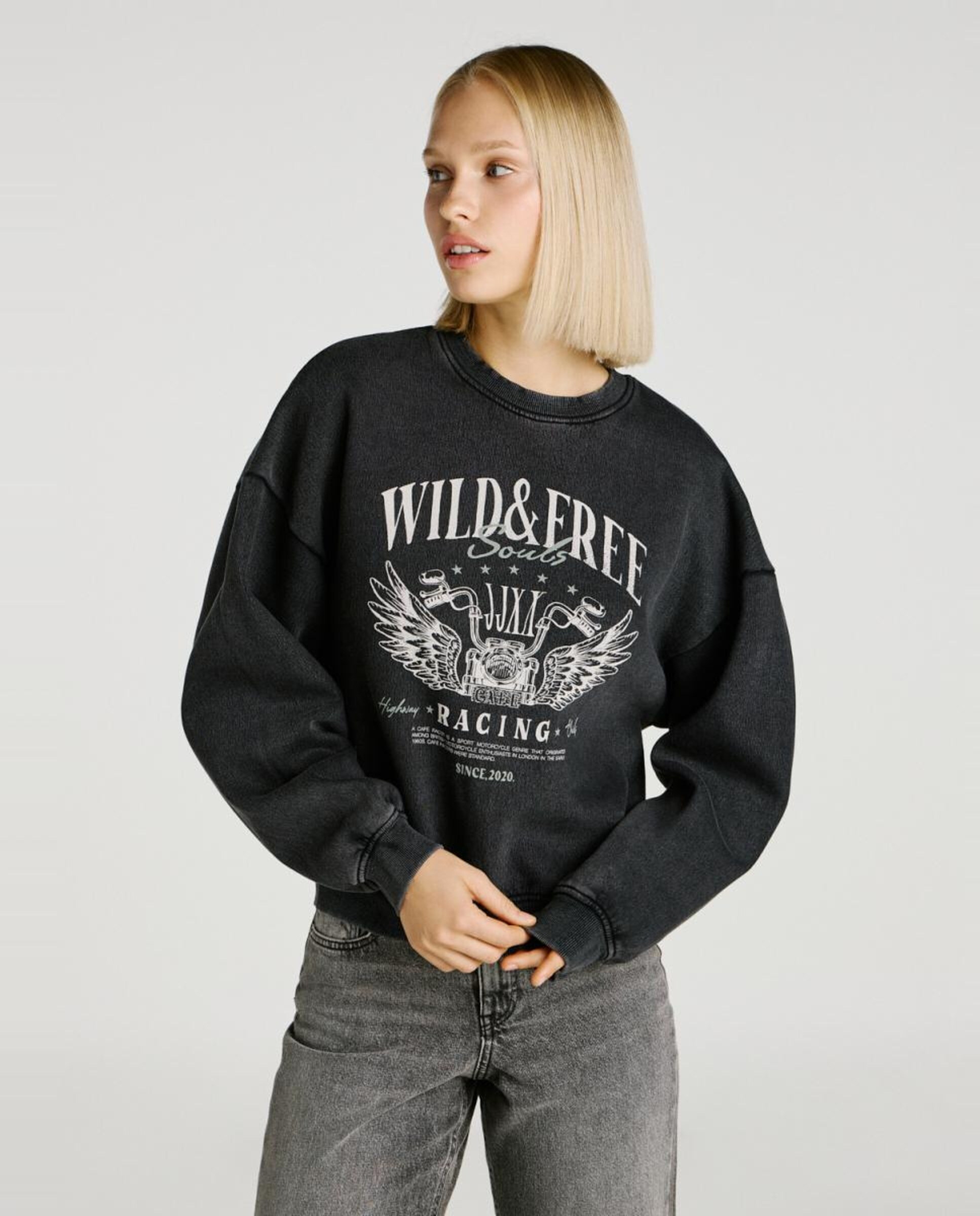 Sweatshirt com Estampado à Frente Preto-1