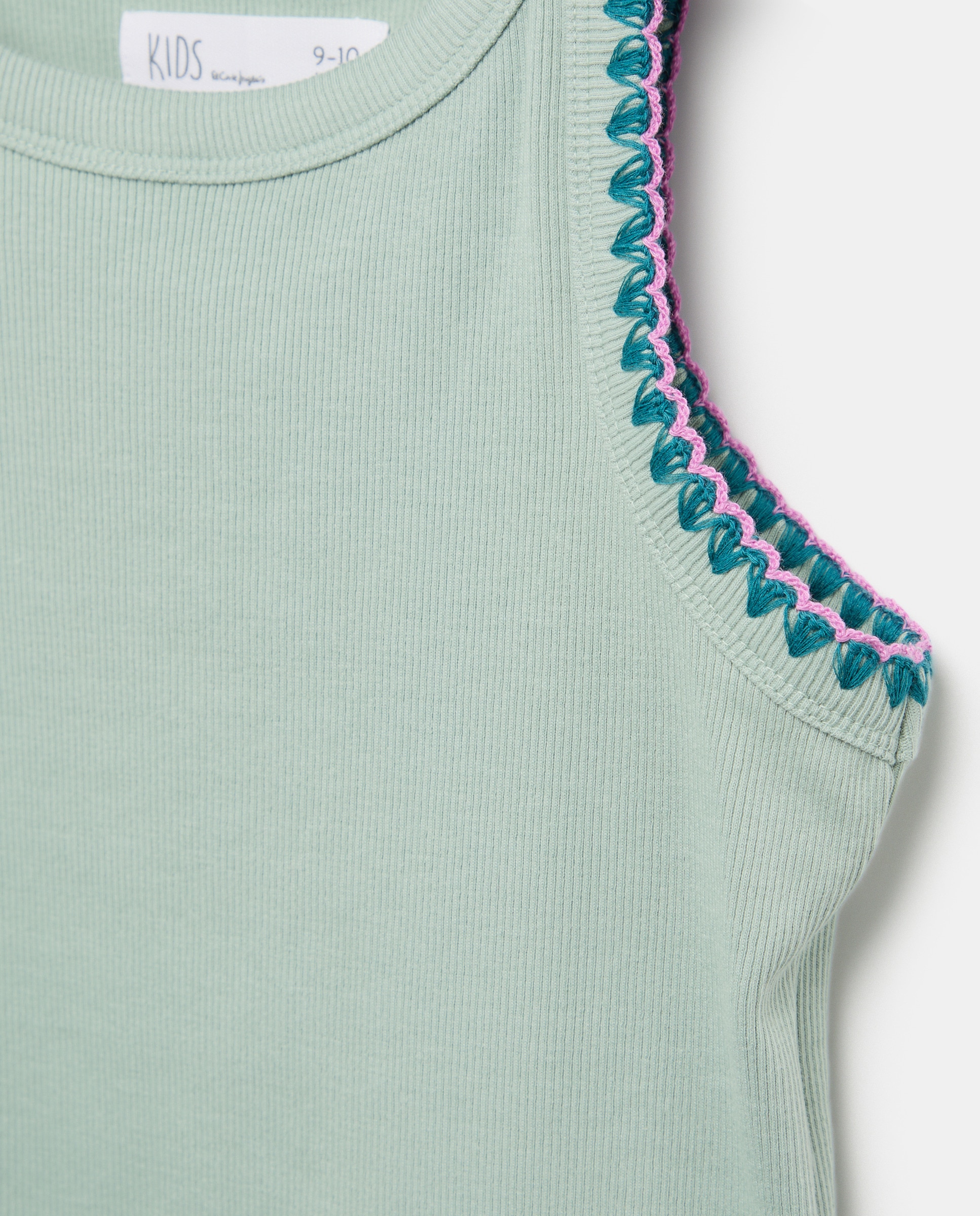 T-shirt sem Mangas e com Debruado de Crochet 510 Verde Claro-5