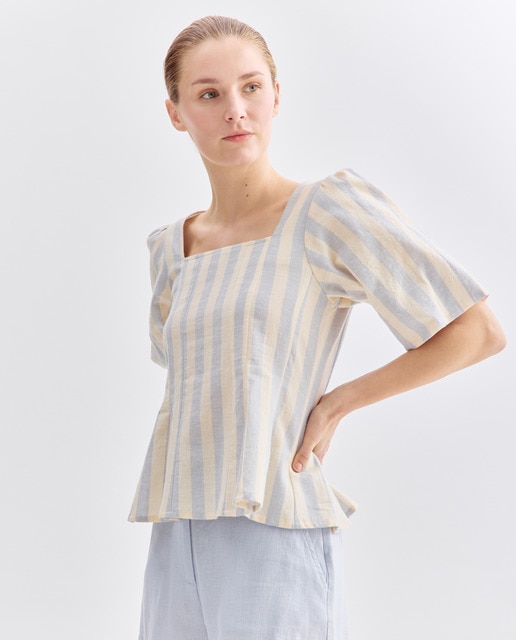 Imagen 0 de Blusa de mujer con escote cuadrado de rayas