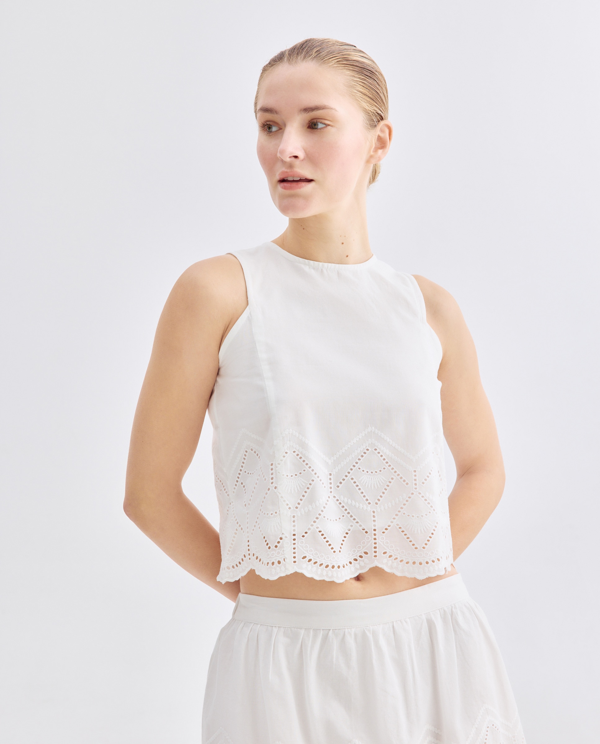 Imagen 0 de Blusa de mujer bordada total look