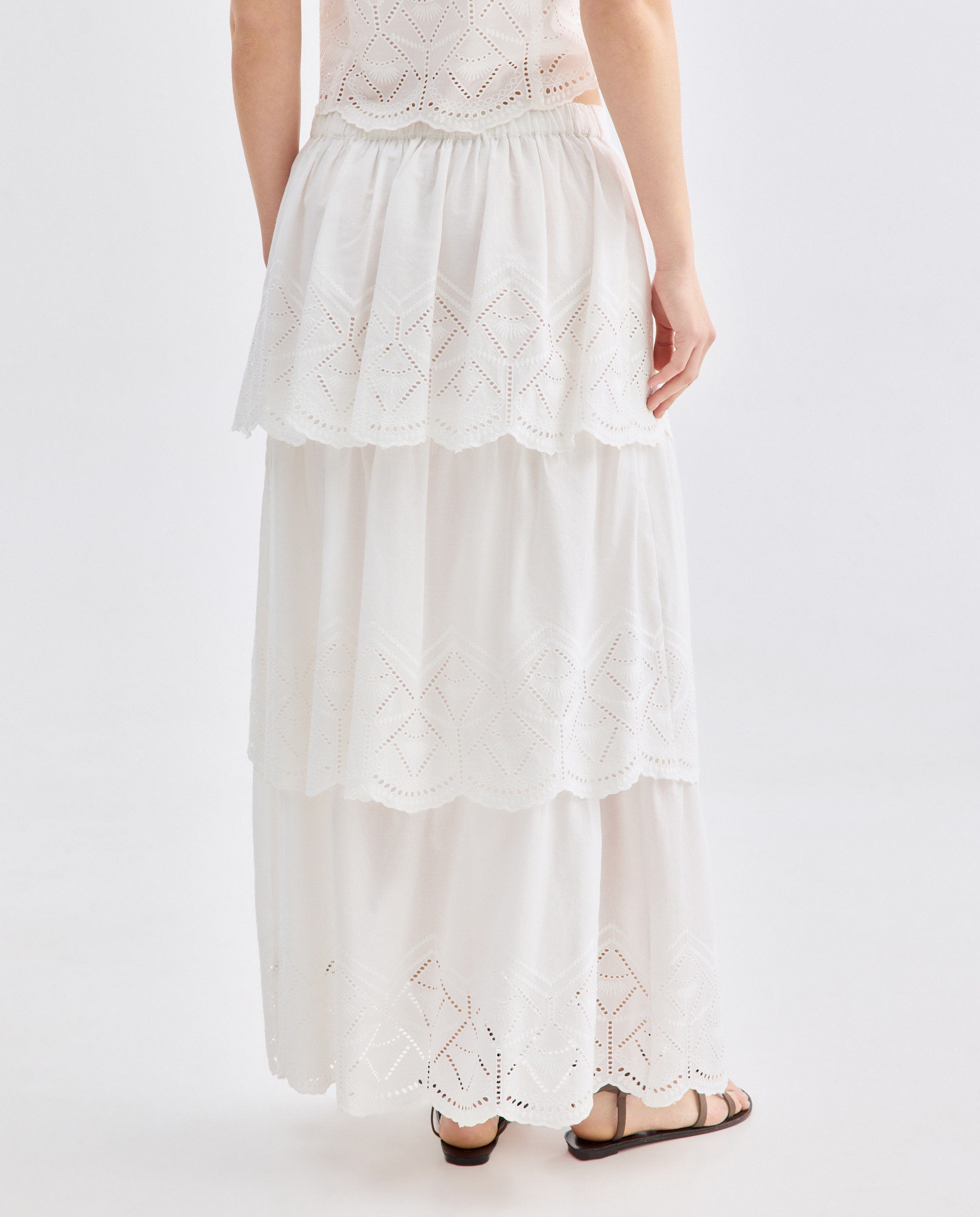 Falda de mujer bordada total look Blanco-3