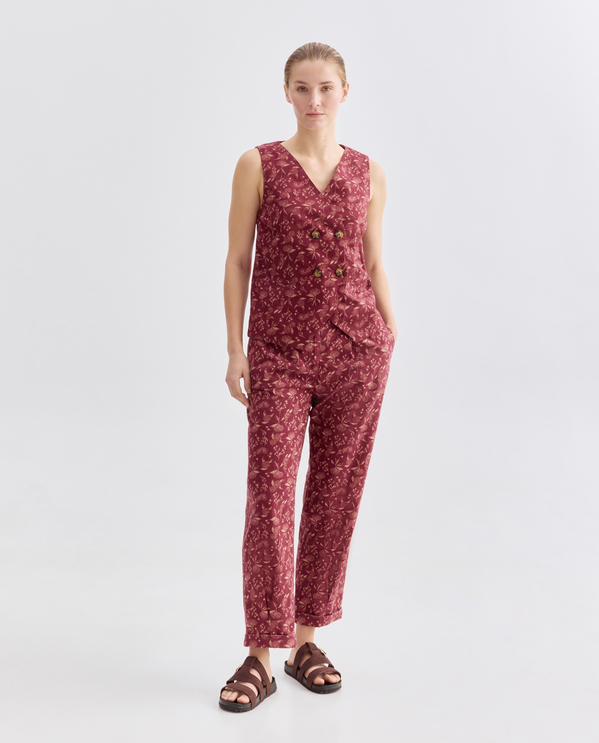 Imagen 0 de Pantalón de mujer de flores total look