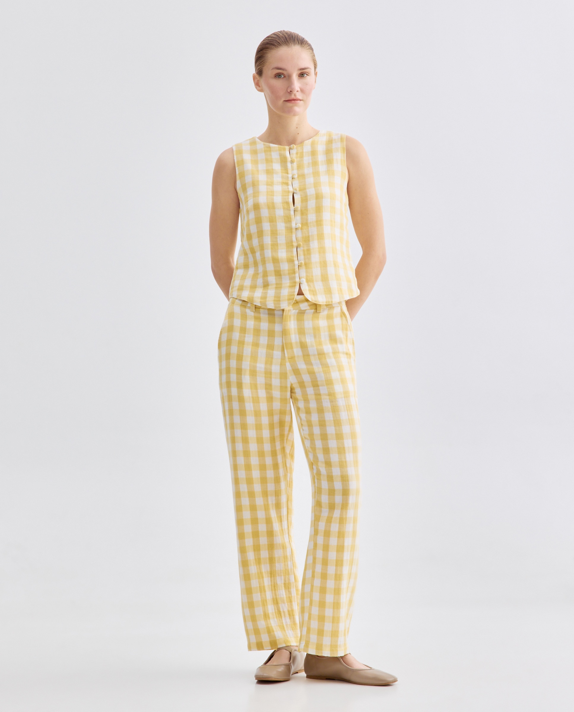 Imagen 0 de Pantalón de mujer de cuadros total look