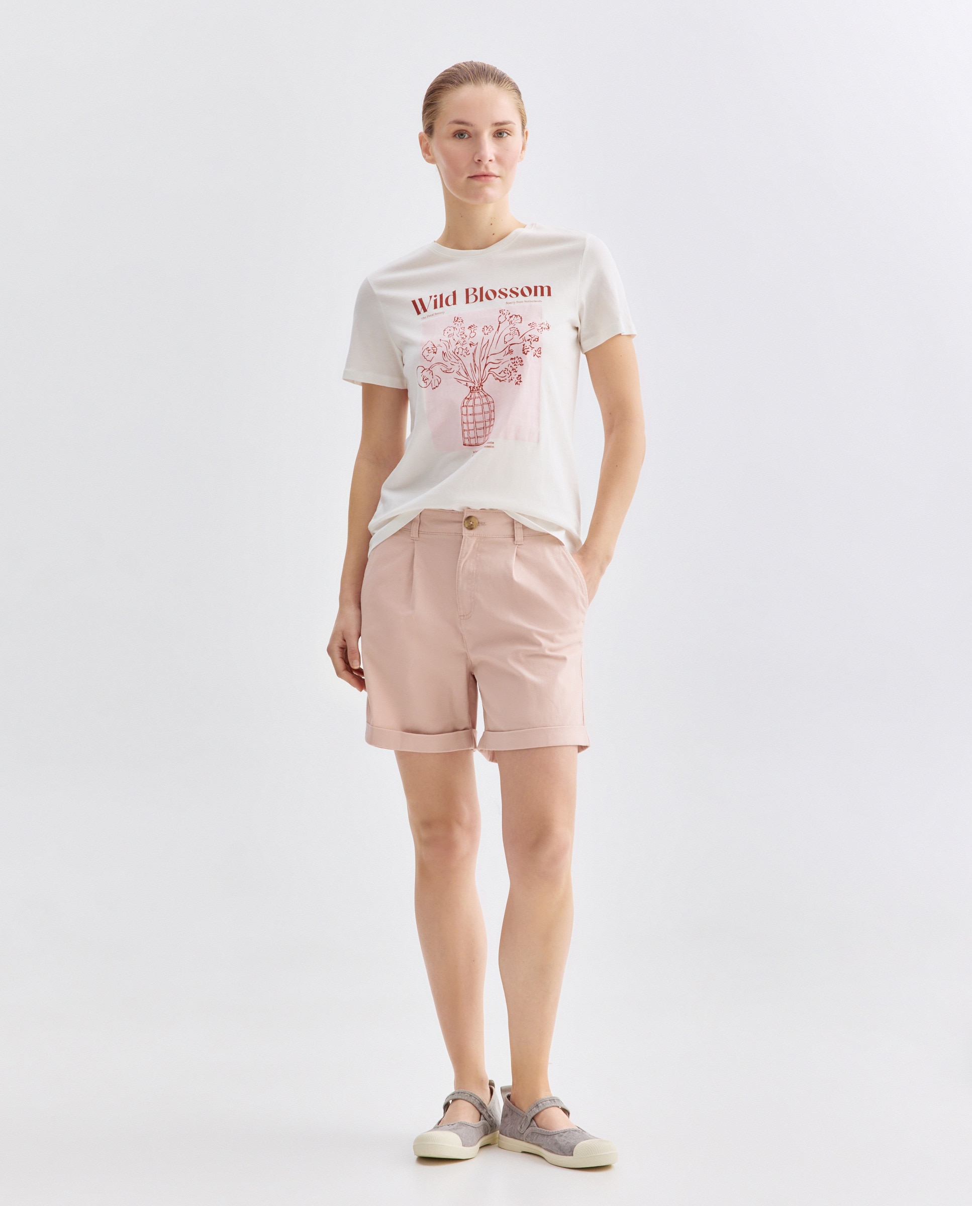 Imagen 0 de Short de mujer con pinzas