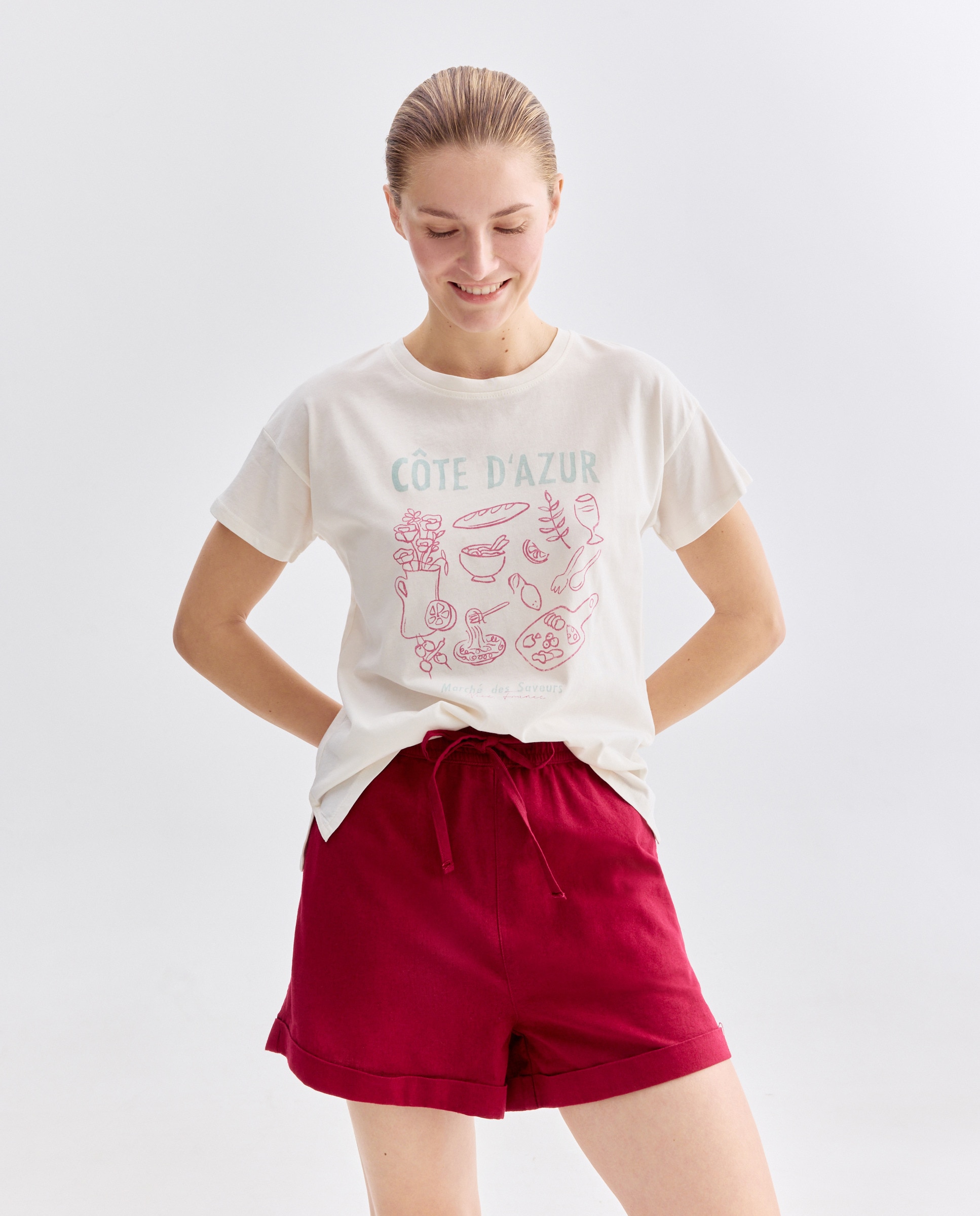 Imagen 0 de Camiseta estampada de mujer cuello caja