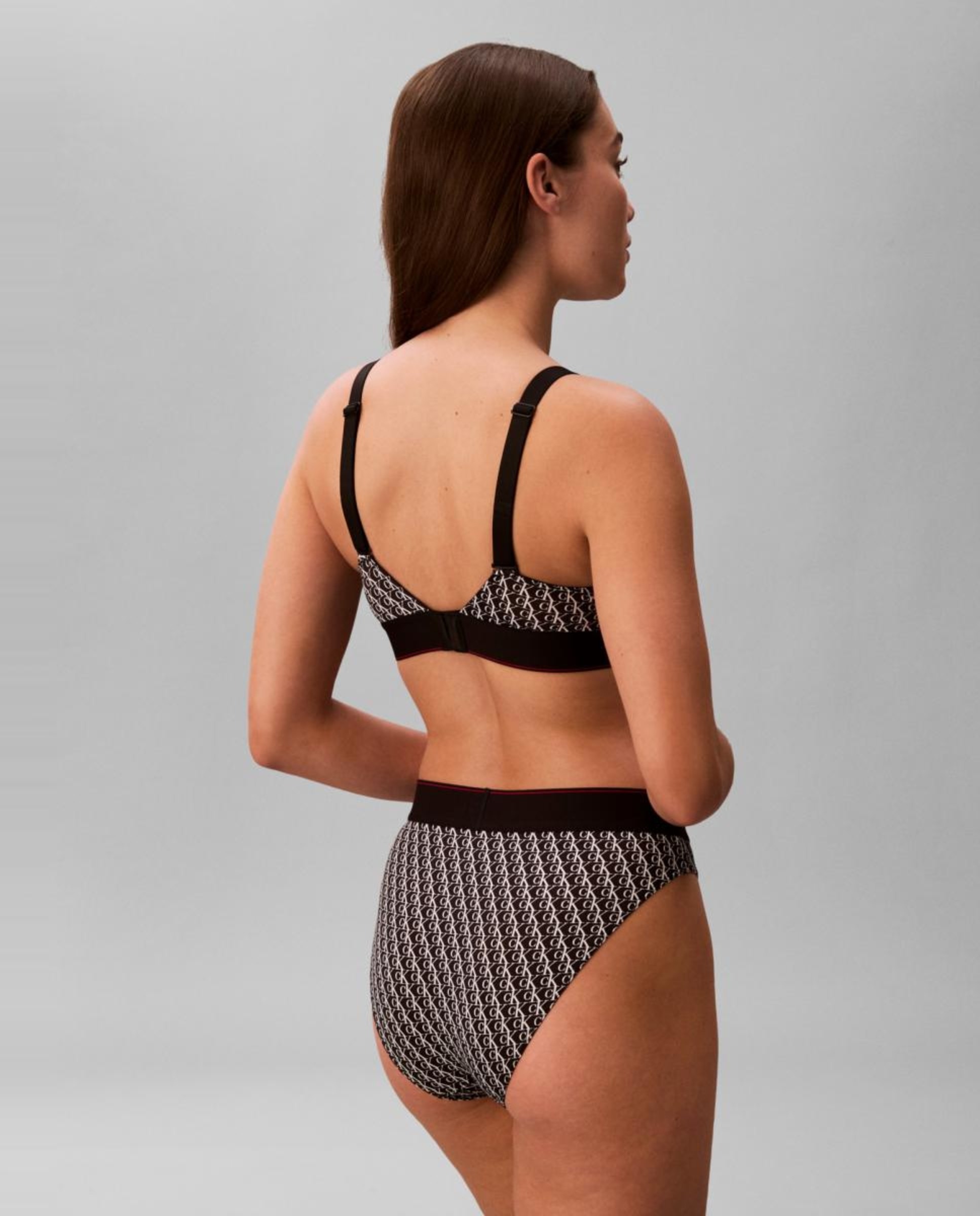 Soutien Bralette de Copa Moldada CK Graphic Preto-2