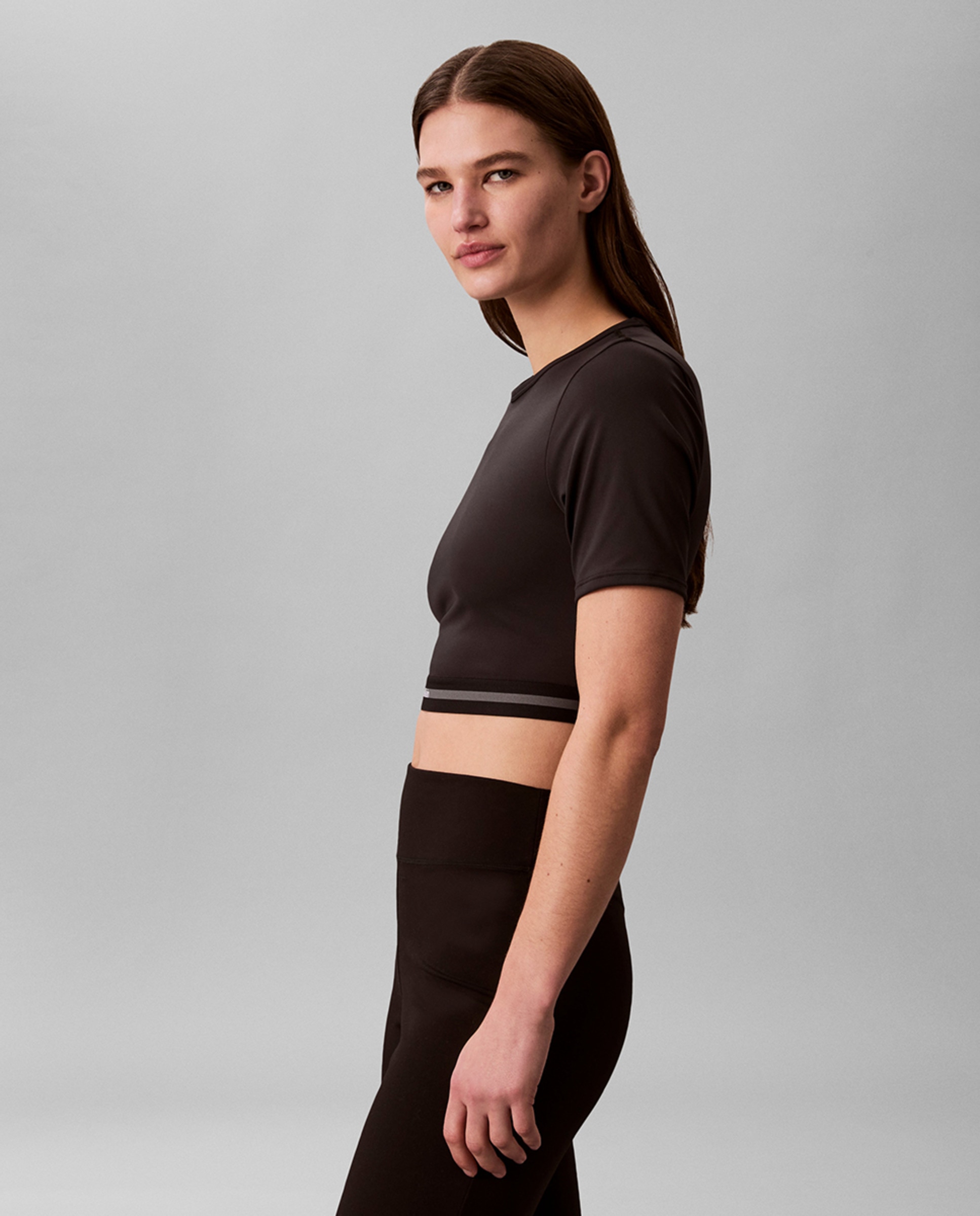 T-shirt Cropped de Manga Curta Icon Sport Preto-3