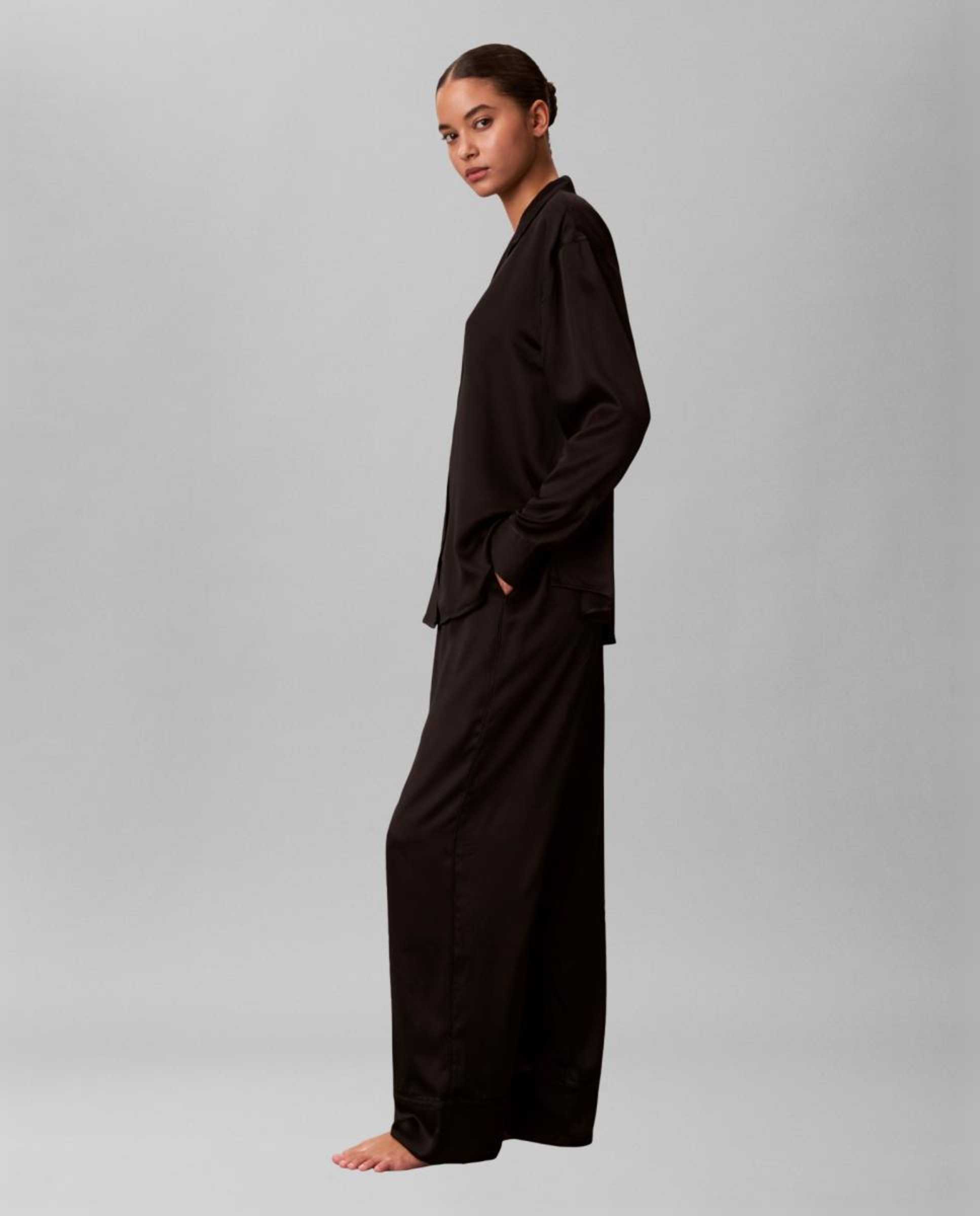 Conjunto de Pijama Satin Sheen Preto-5