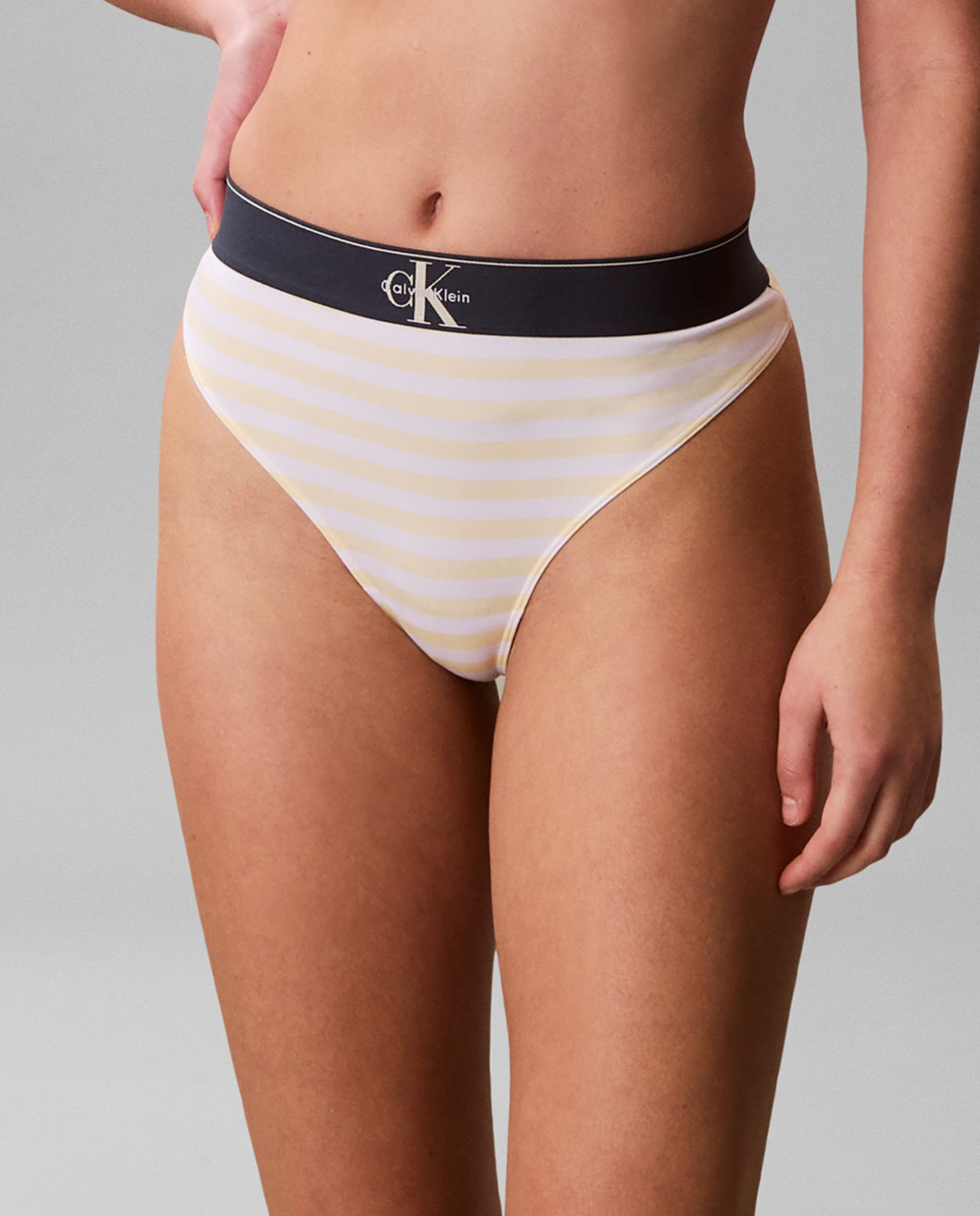 Tanga CK Graphic Amarelo-1