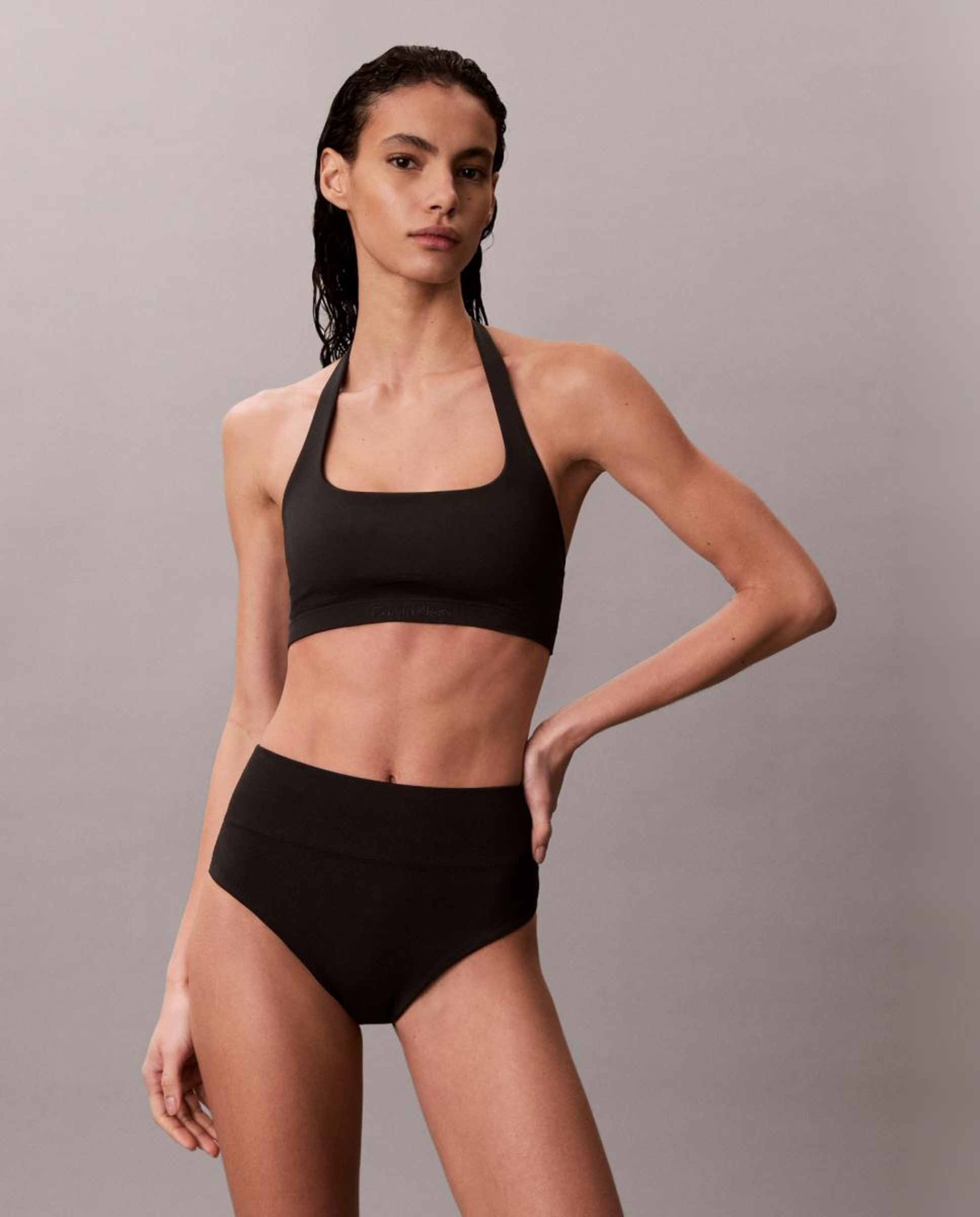 Parte de Cima de Biquíni Halter Preto-7