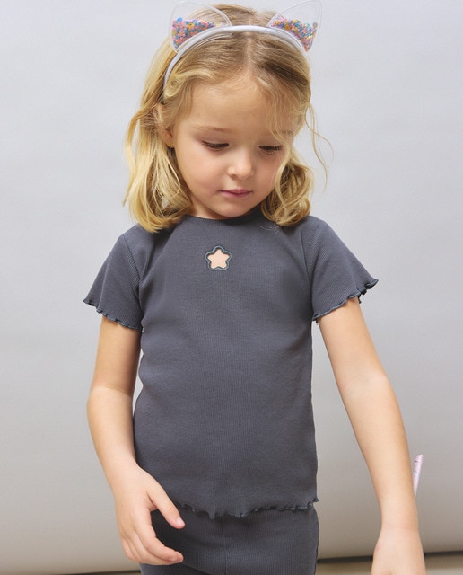 Imagem 0 de T-shirt de Manga Curta com Coração à Frente