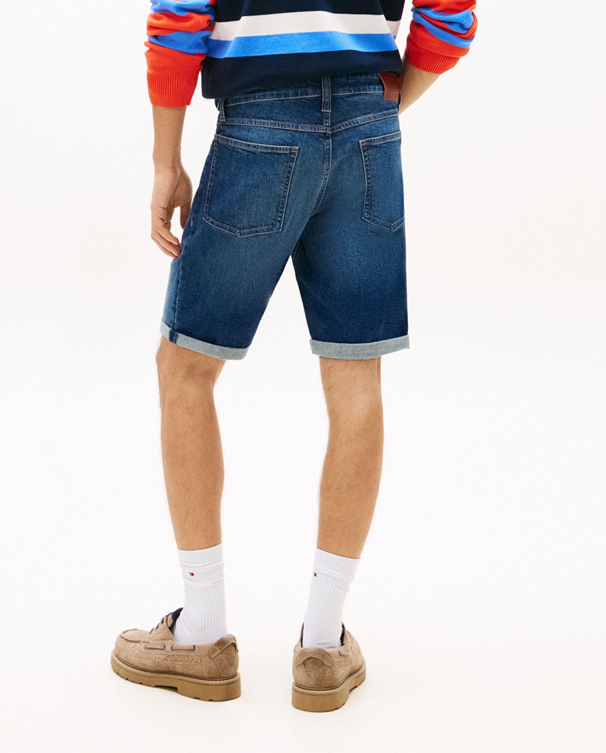 Bermudas Ronnie com Lavagem Escura Azul-3