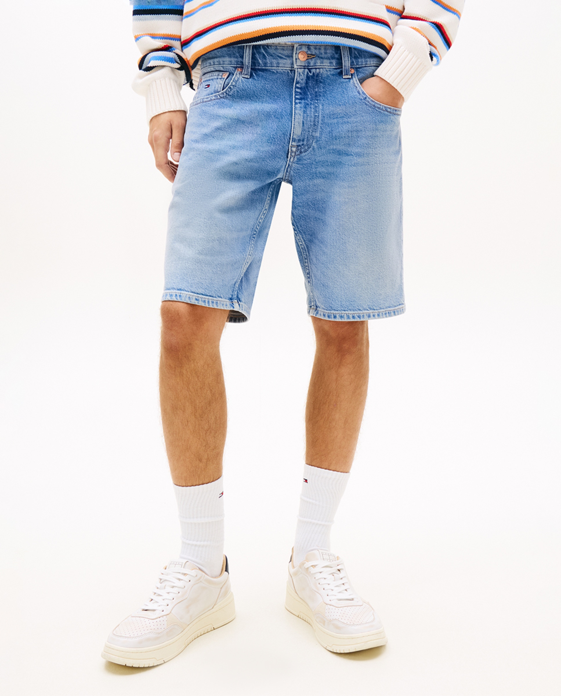 Bermudas Scanton Slim Fit com Lavagem Média Azul-2