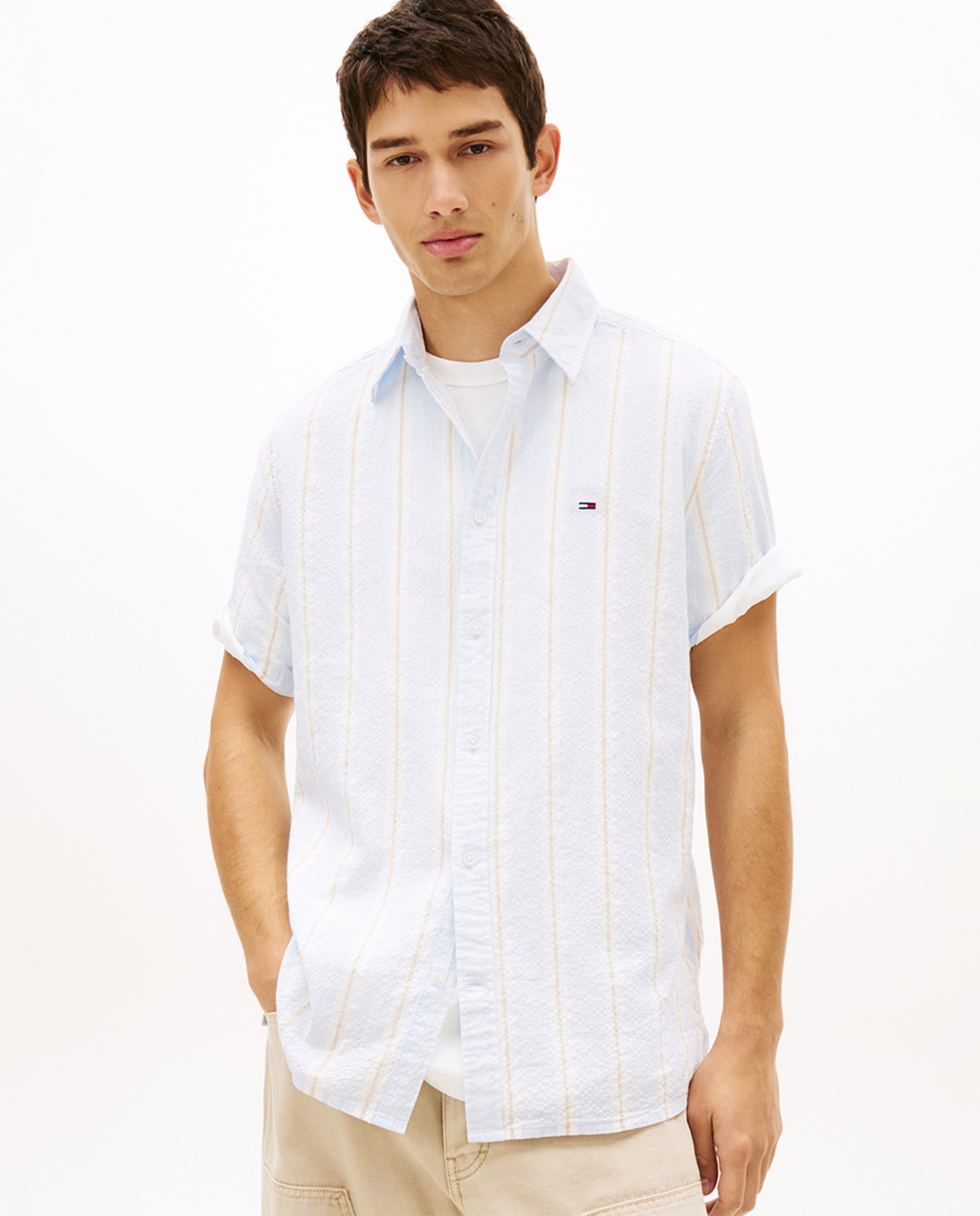 Imagem 0 de Camisa de Seersucker Regular Fit às Riscas com Manga Curta