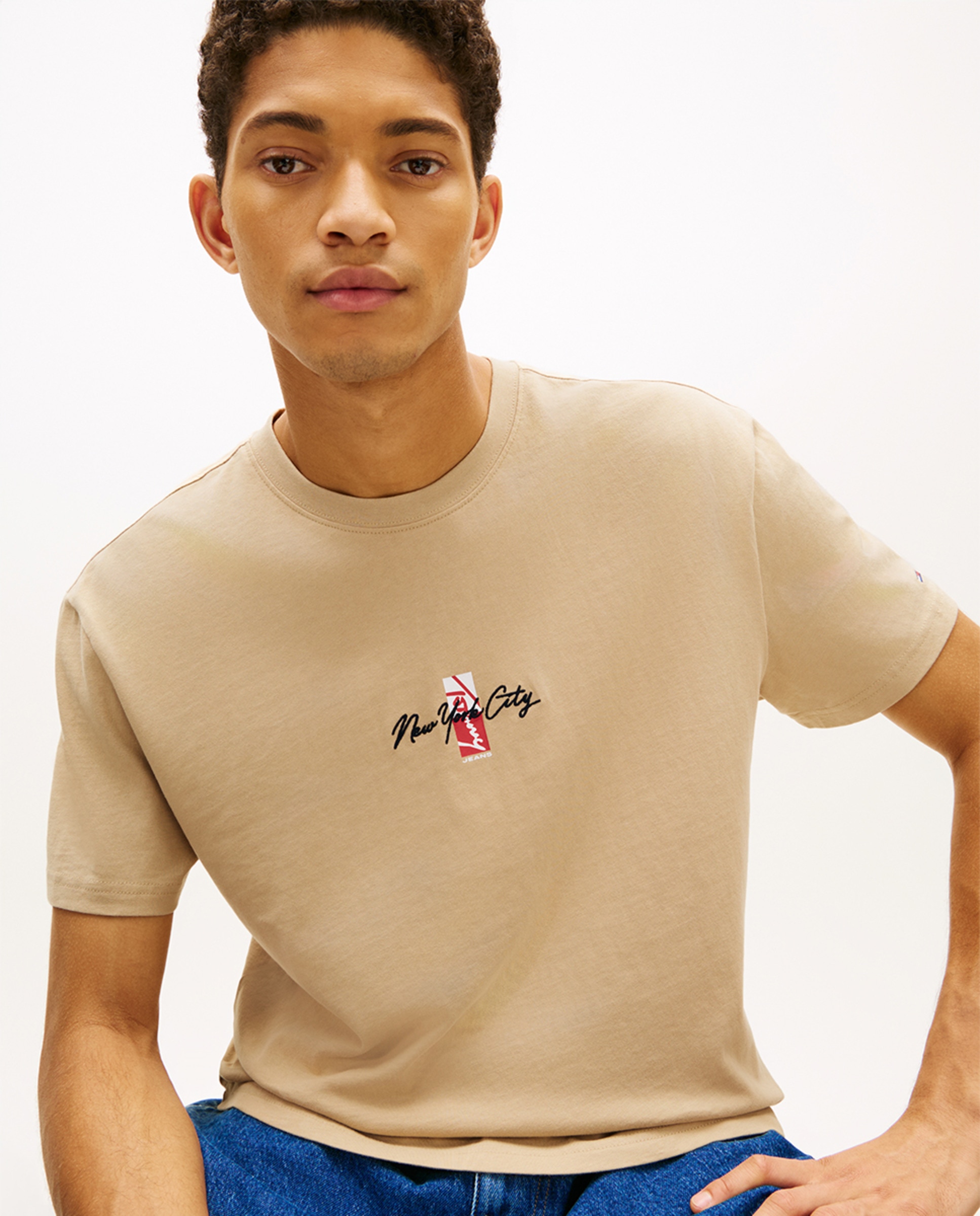 T-shirt Regular Fit de Manga Curta Bege-3