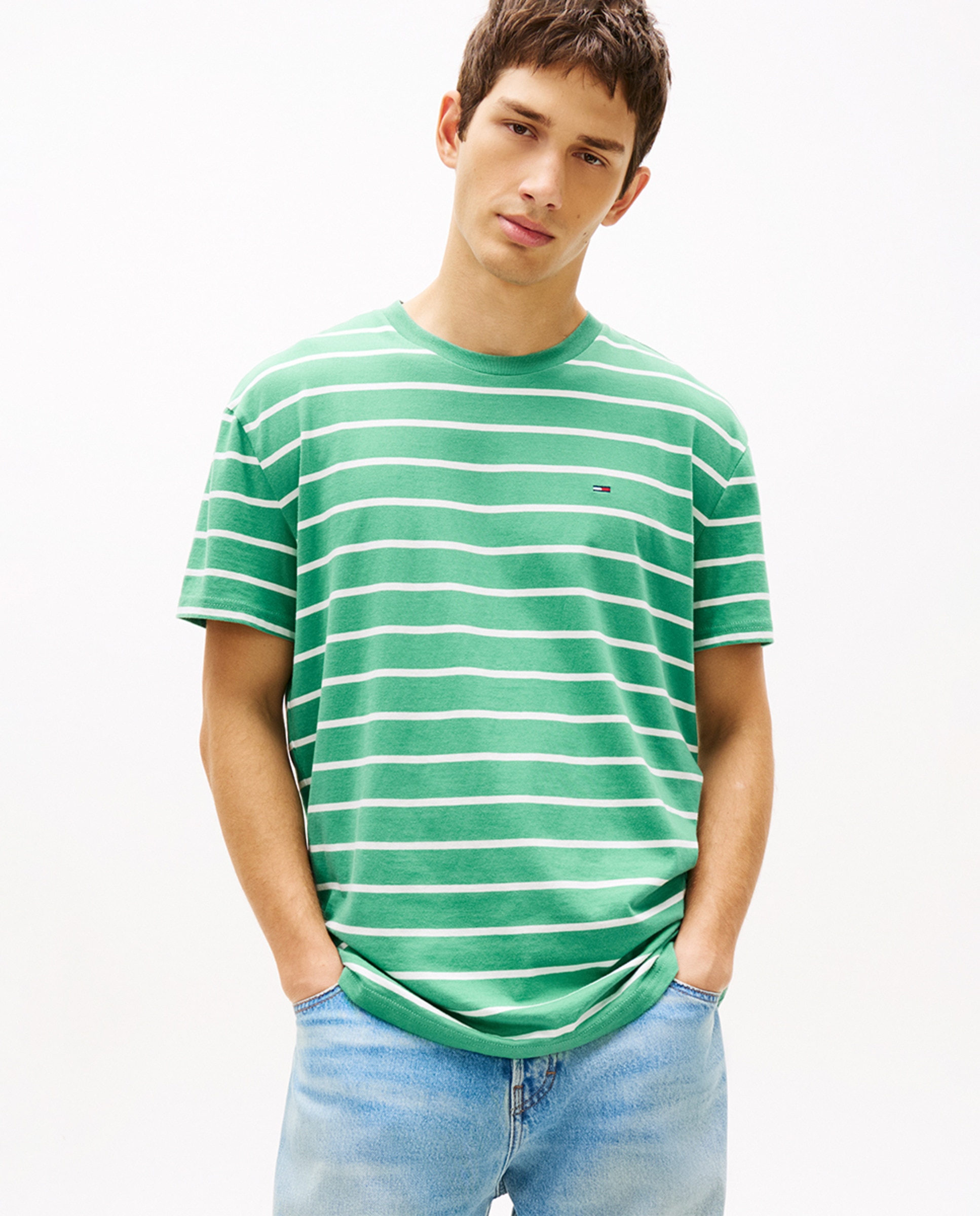 Imagem 0 de T-shirt Regular Fit às Riscas com Manga Curta