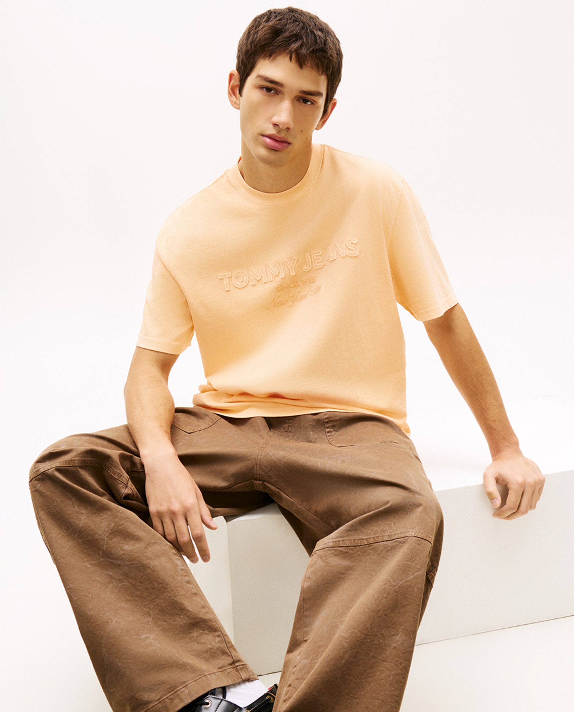 T-shirt 90s Fit com Manga Curta Laranja-3