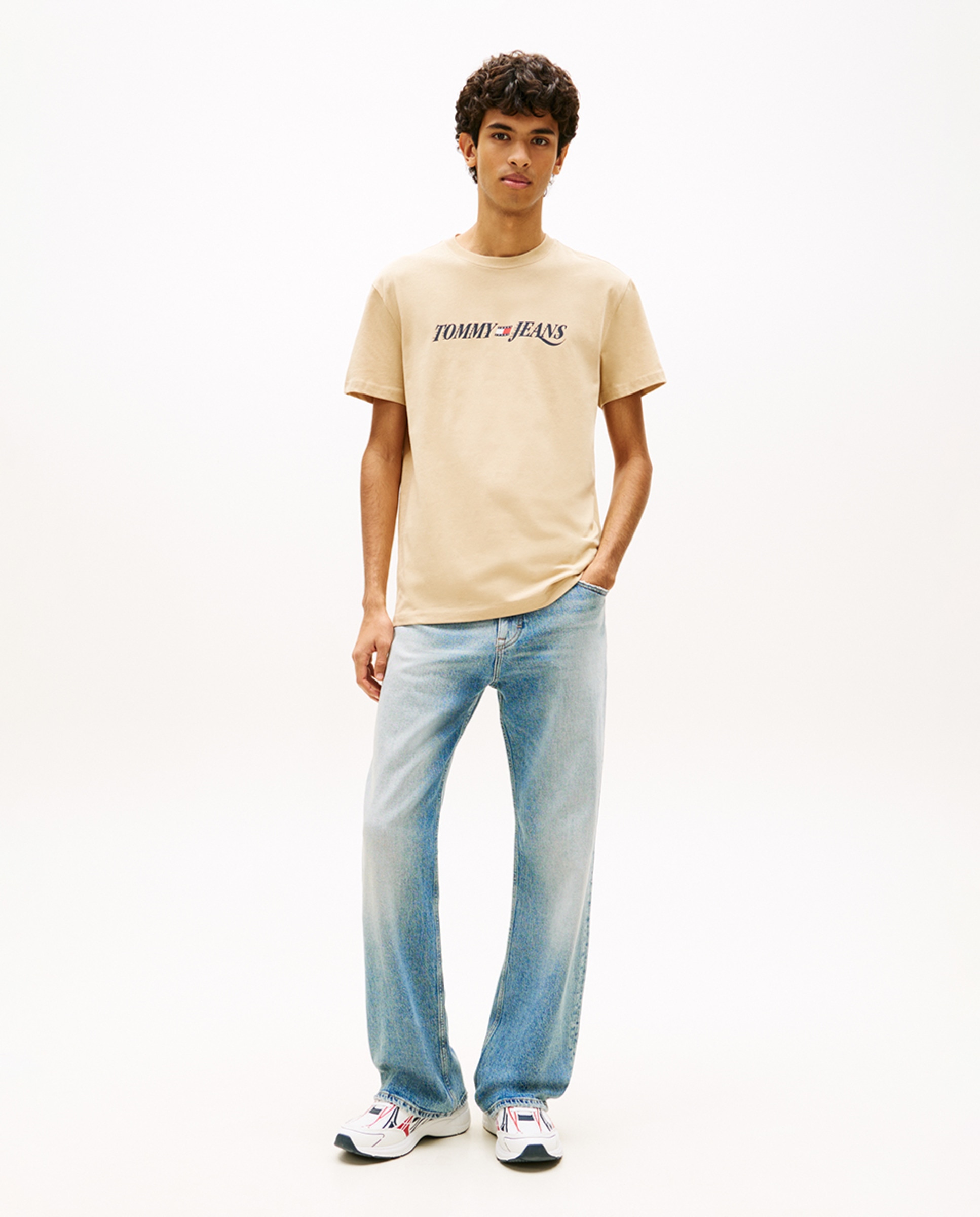 T-shirt Regular Fit de Manga Curta Bege-5