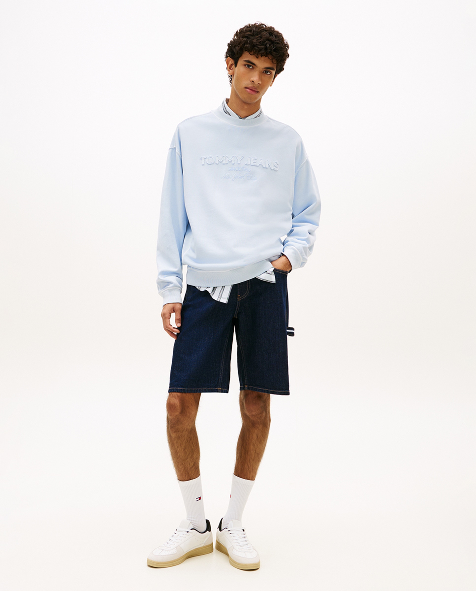 Sweatshirt 90's Fit com Capuz Azul-claro-5