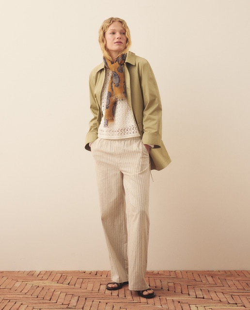 Imagem 0 de Parka Comprida Lisa para a Chuva