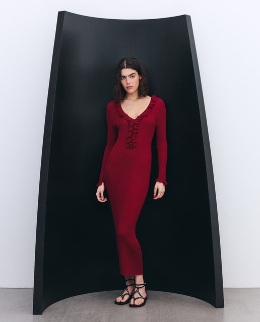 Imagem 0 de Vestido com Folho no Decote