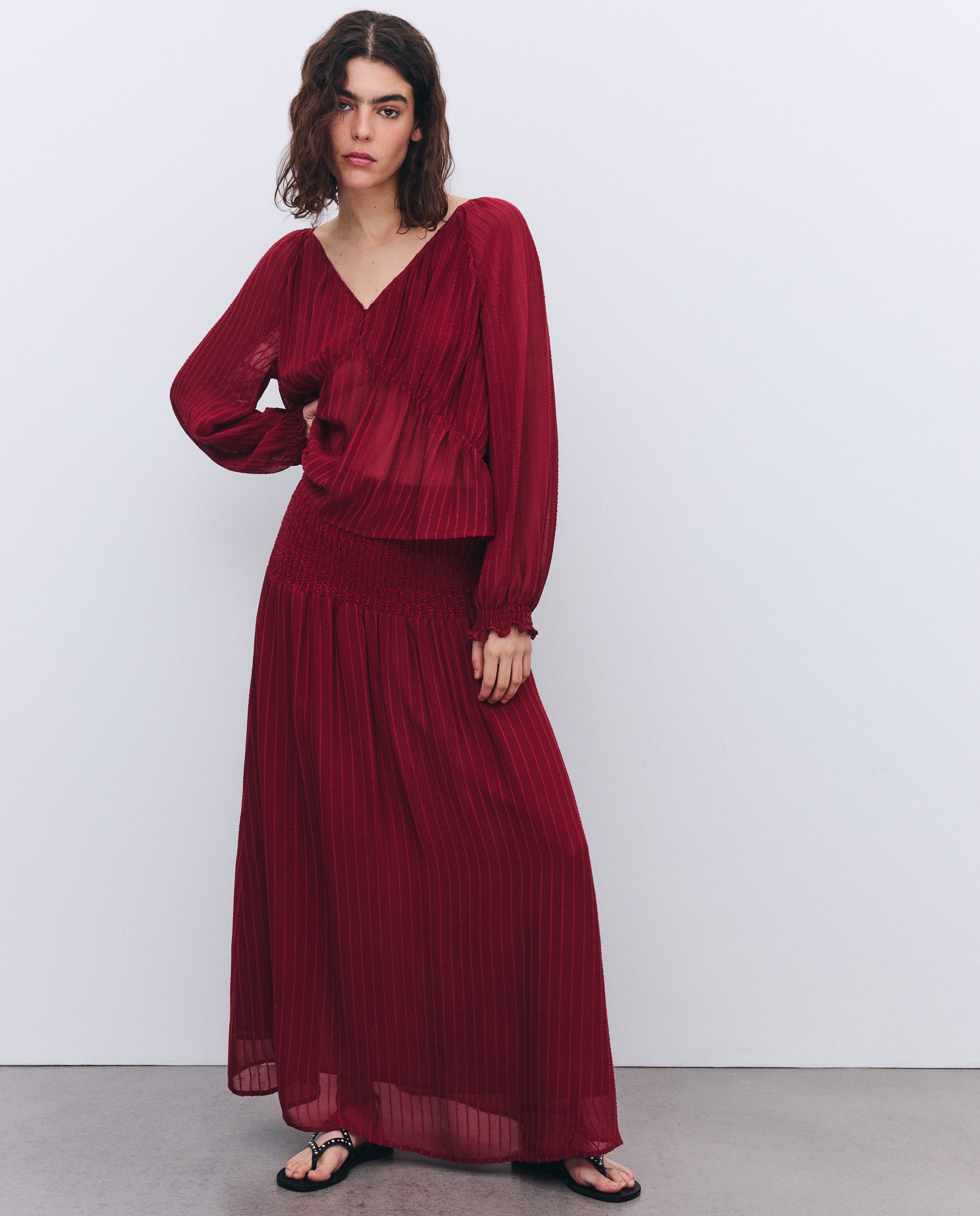 Blusa de Manga 3/4 e Decote em Bico Ameixa-2