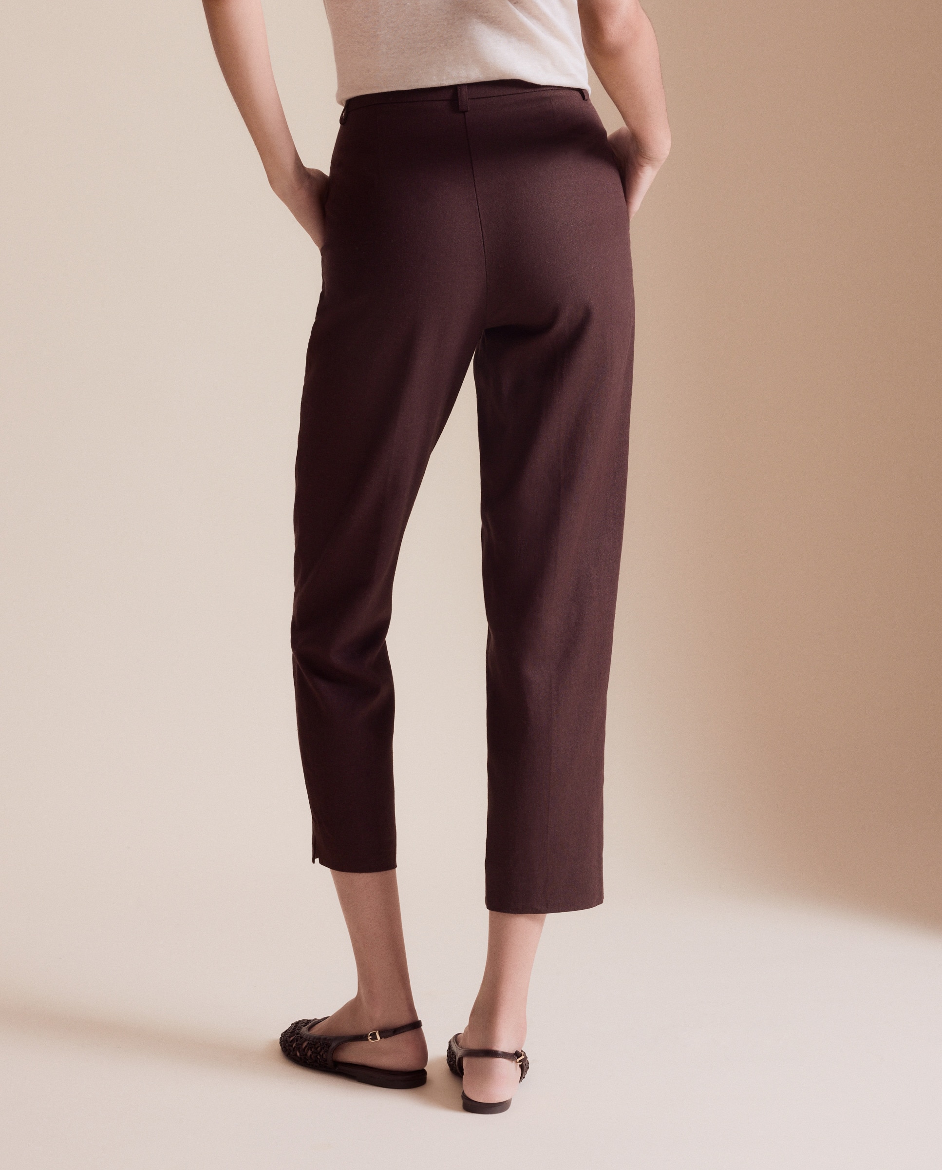 Calças pelo Tornozelo de Linho Chocolate-3