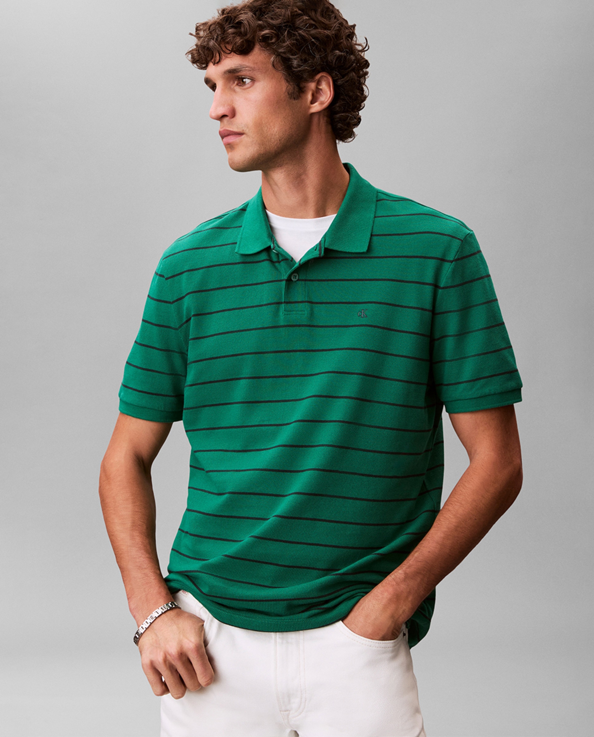 Polo Piqué às Riscas com Monograma Verde-3