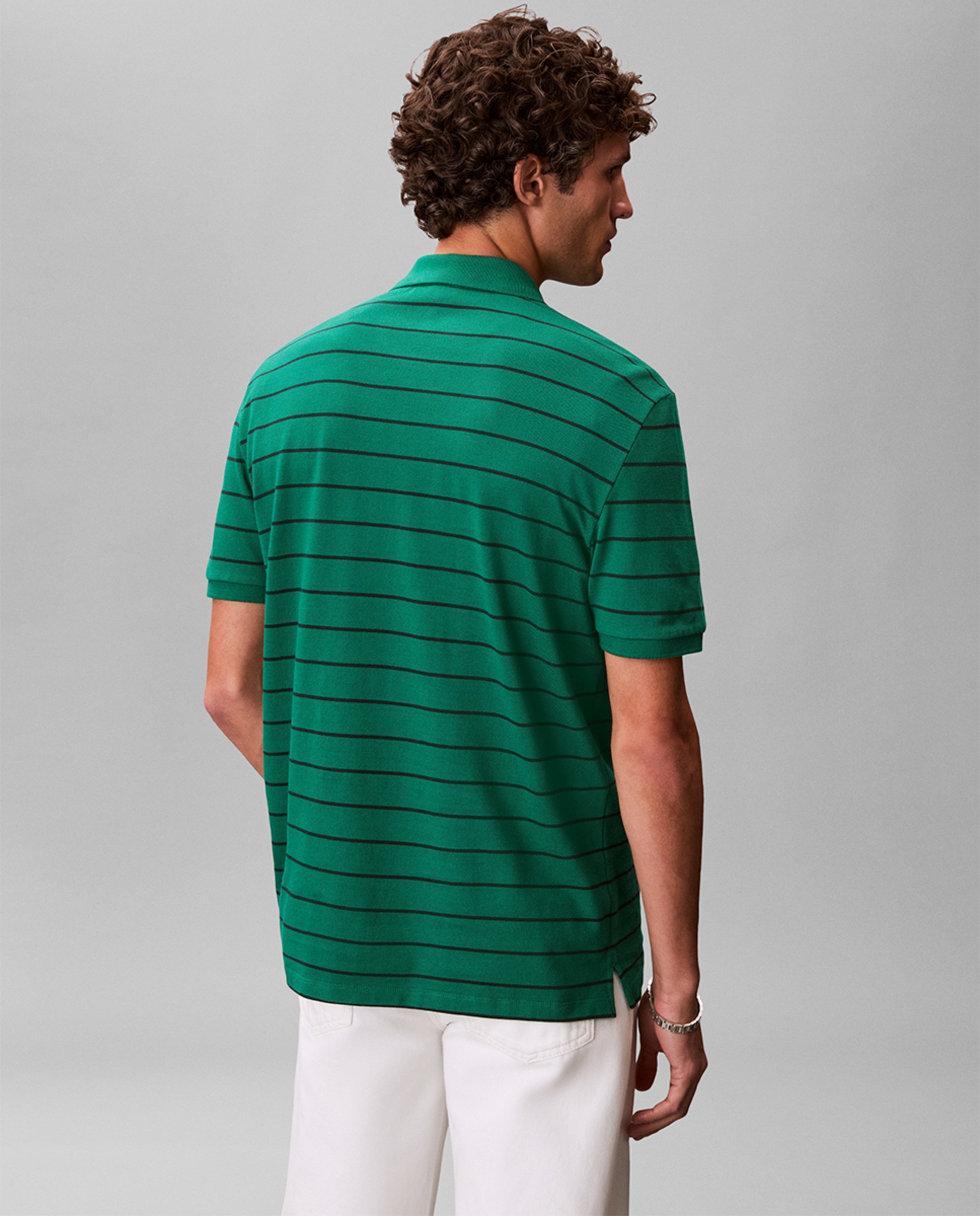 Polo Piqué às Riscas com Monograma Verde-2
