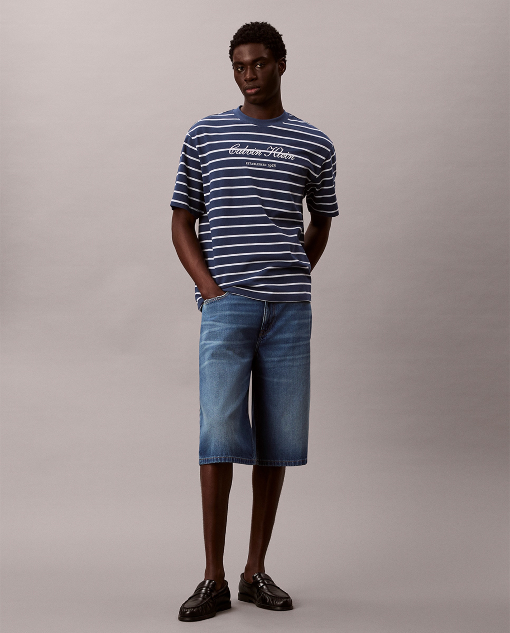 T-shirt Relaxed Fit às Riscas Azul-marinho-5