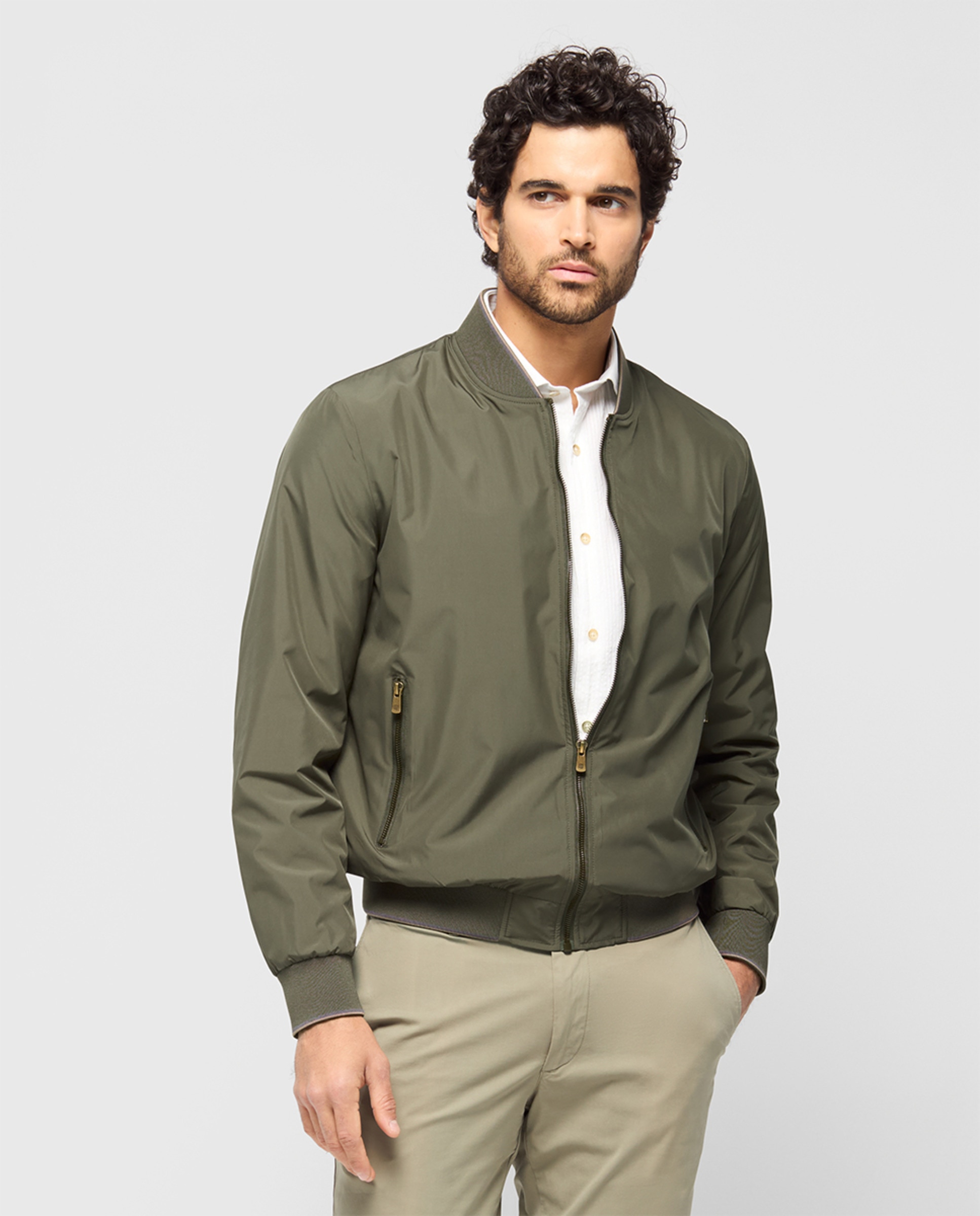 Blusão Bomber com Bolsos Laterais e Punhos Elásticos Verde-1