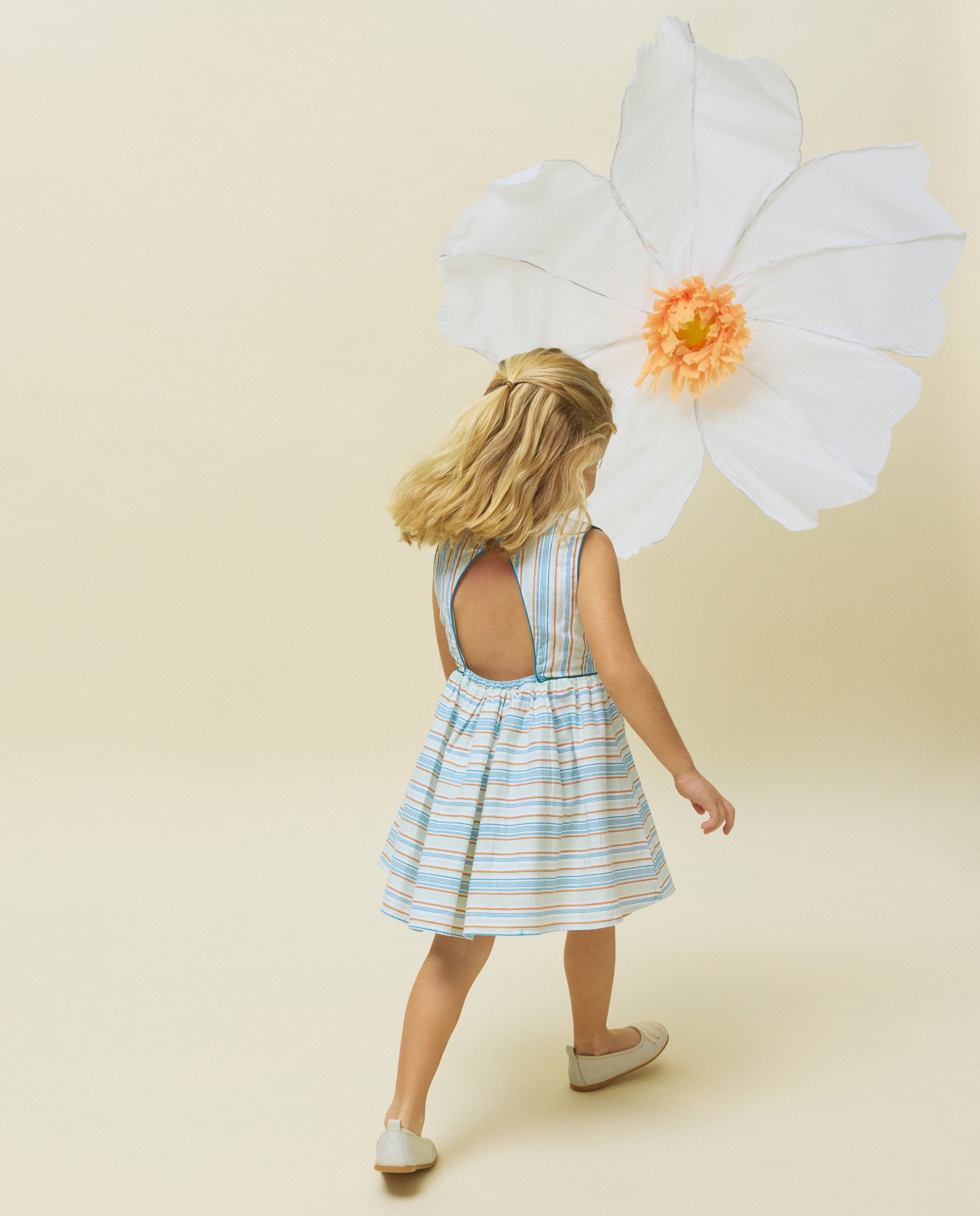 Vestido sem Mangas com Costas Abertas Azul-1