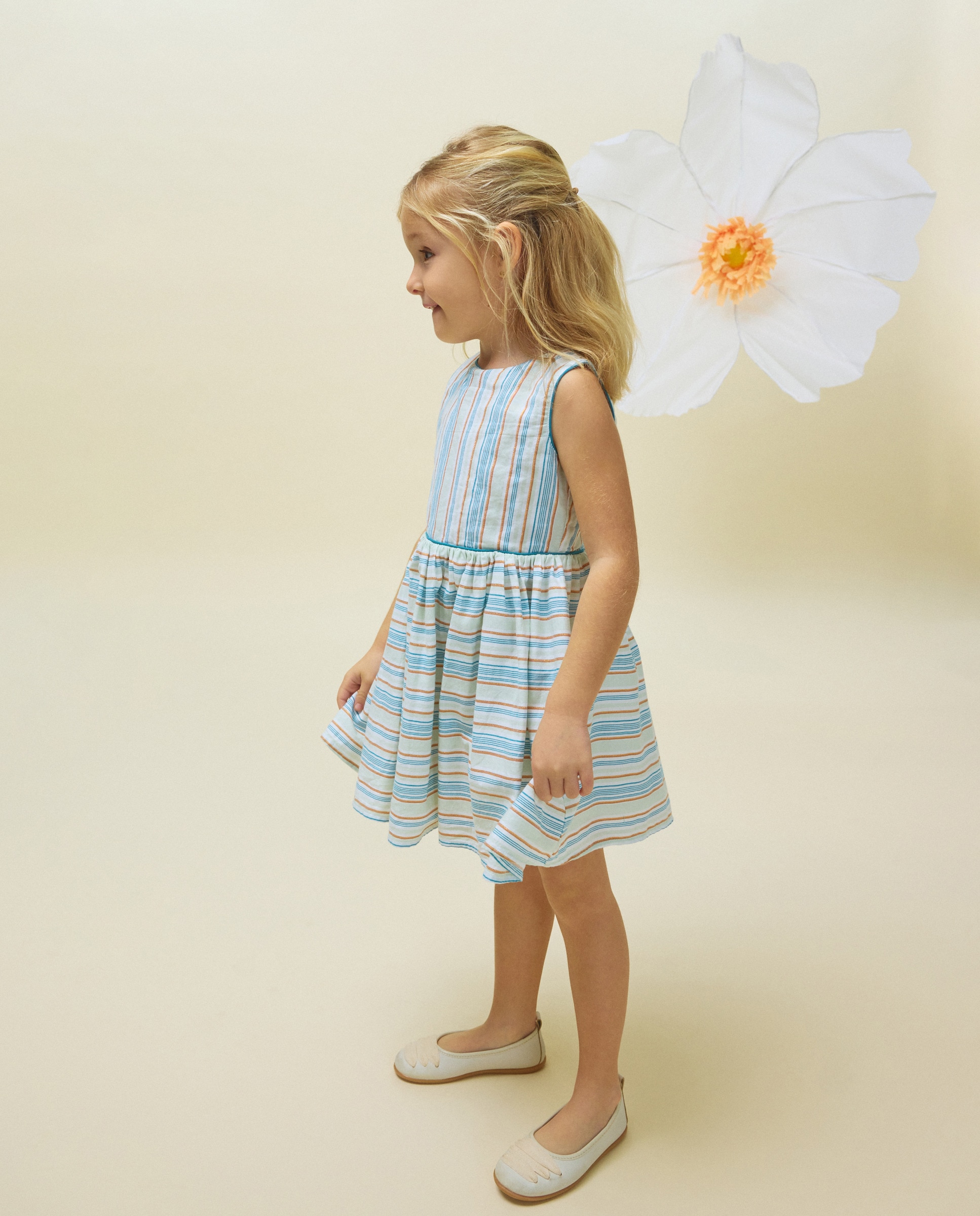 Vestido sem Mangas com Costas Abertas Azul-3