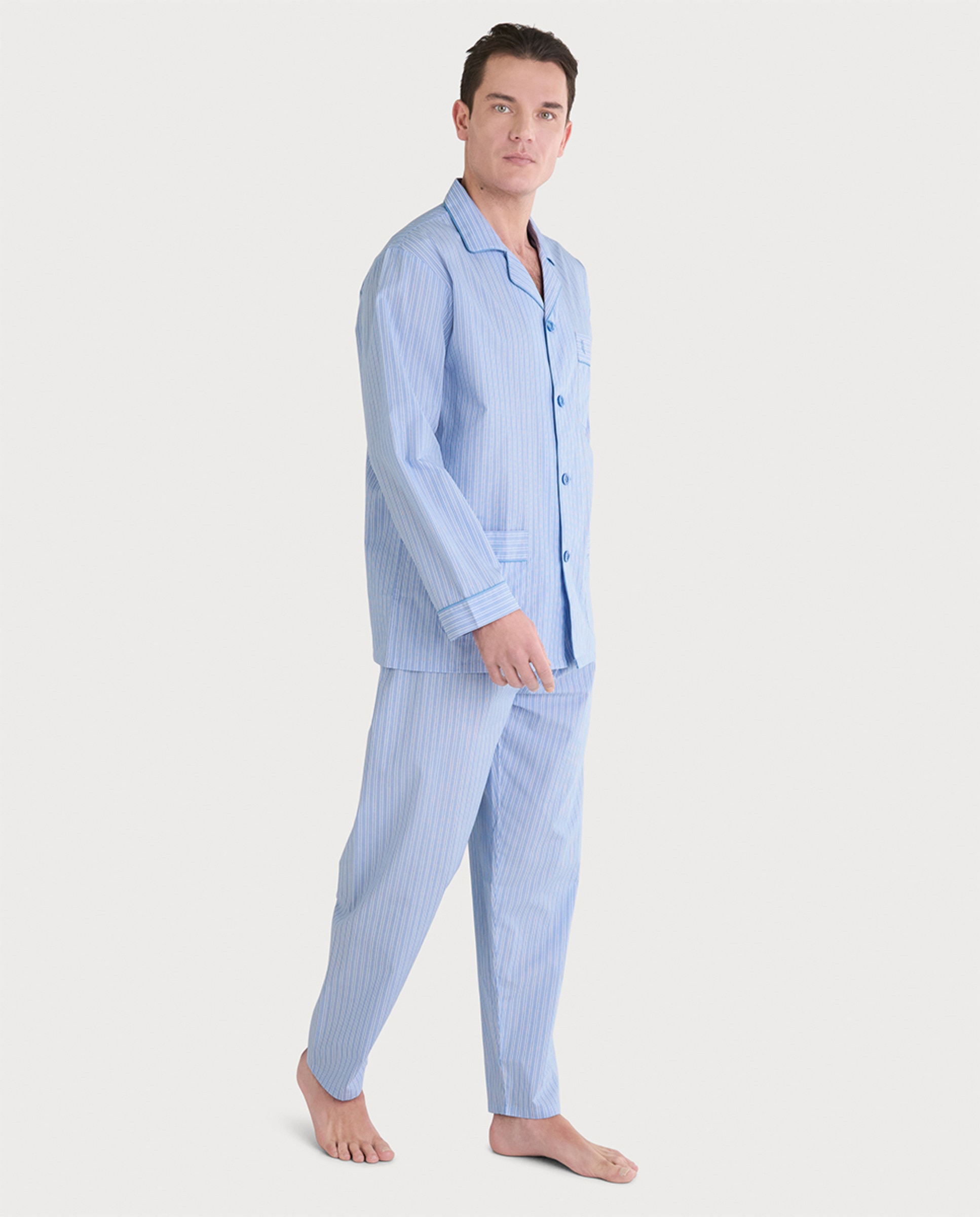 Imagem 0 de Pijama de Tecido Comprido com Aba