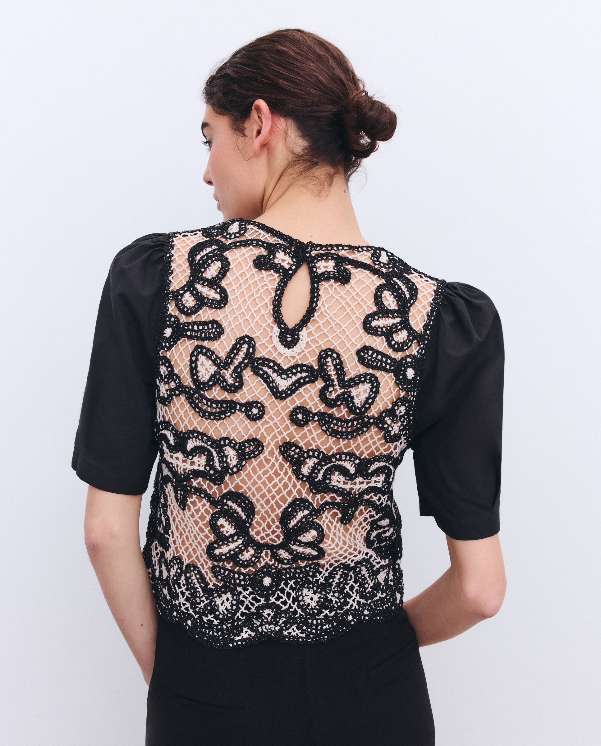 Top de Manga Curta com Crochet Preto-3