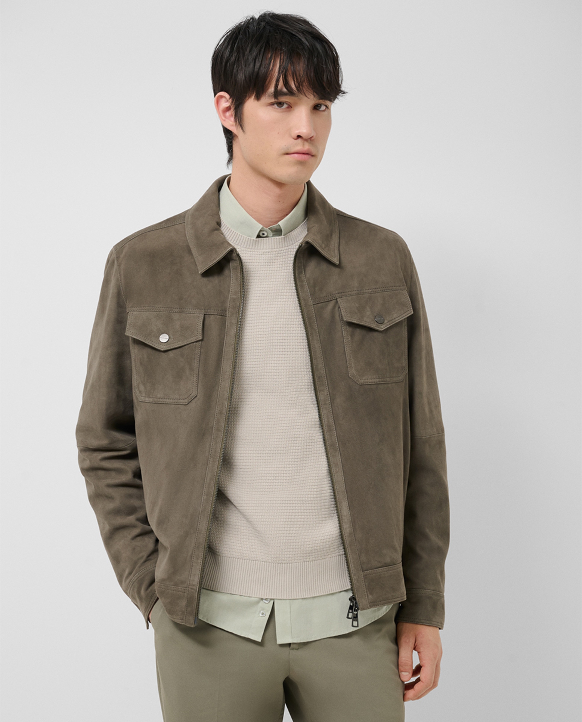 Imagem 0 de Blusão de Camurça com Bolsos no Peito