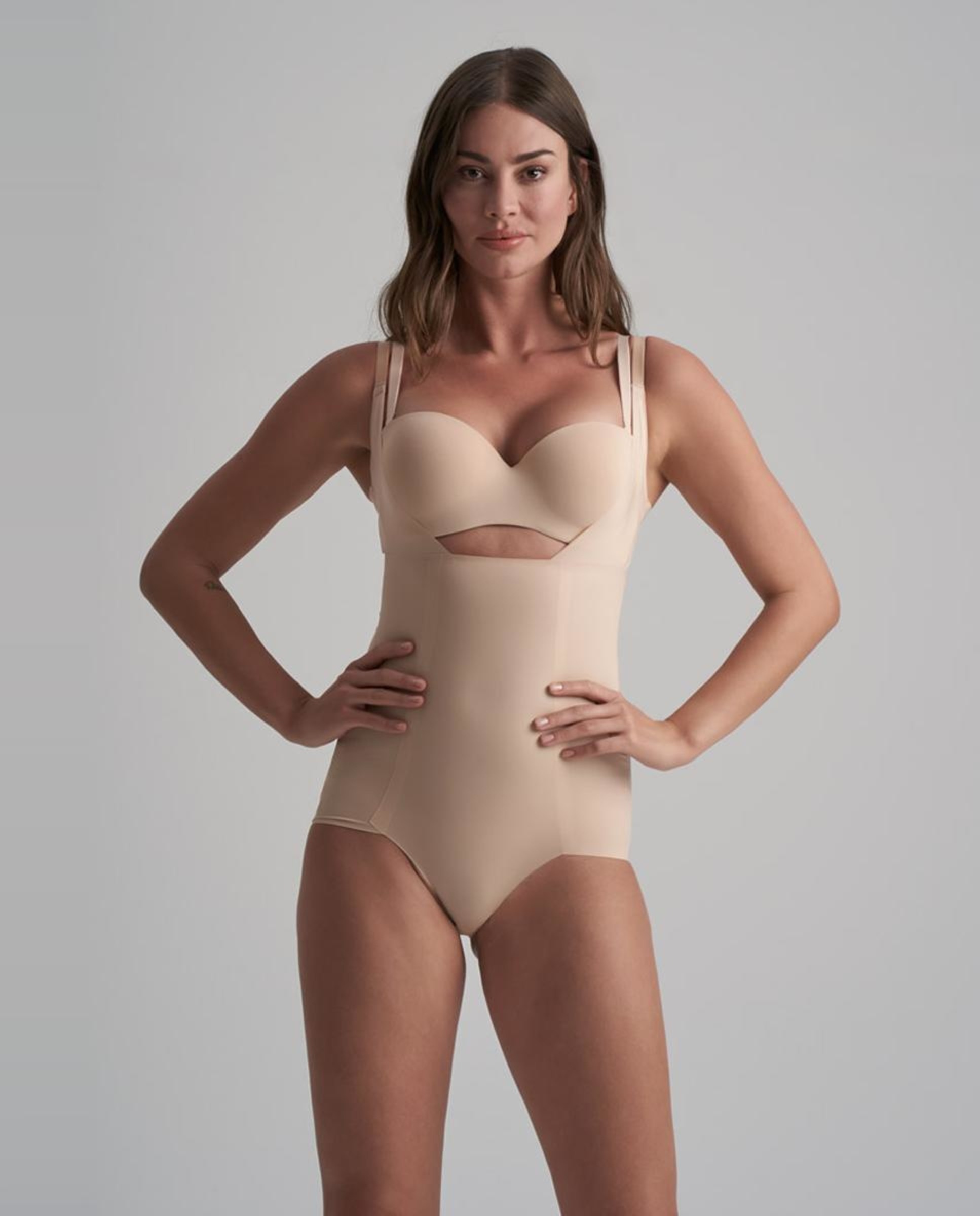 Imagem 0 de Body Adelgaçante de Controlo Médio em Tecido Macio e Invisível sem Soutien