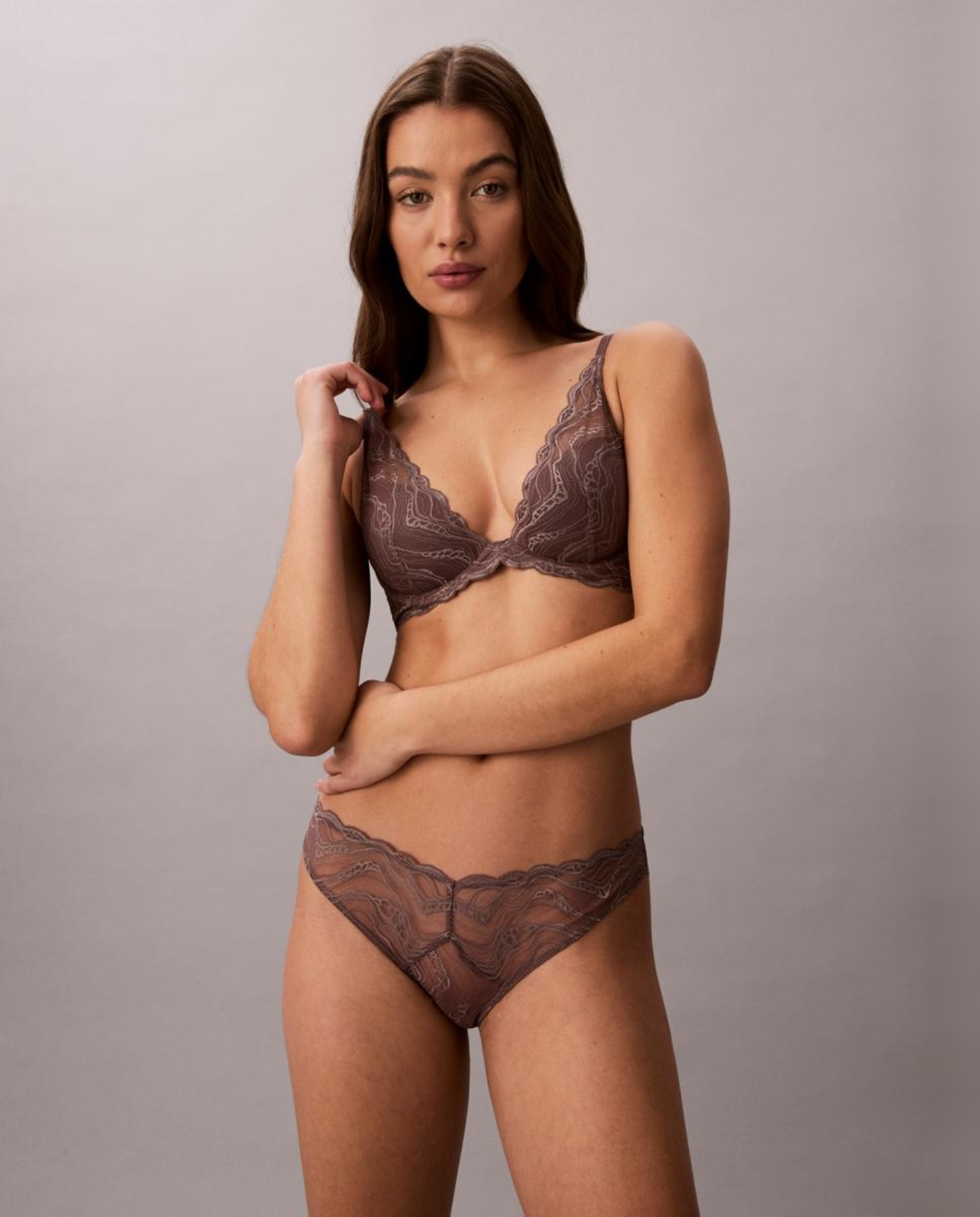 Soutien Decotado de Renda Sensual Stretch Lace Castanho-2