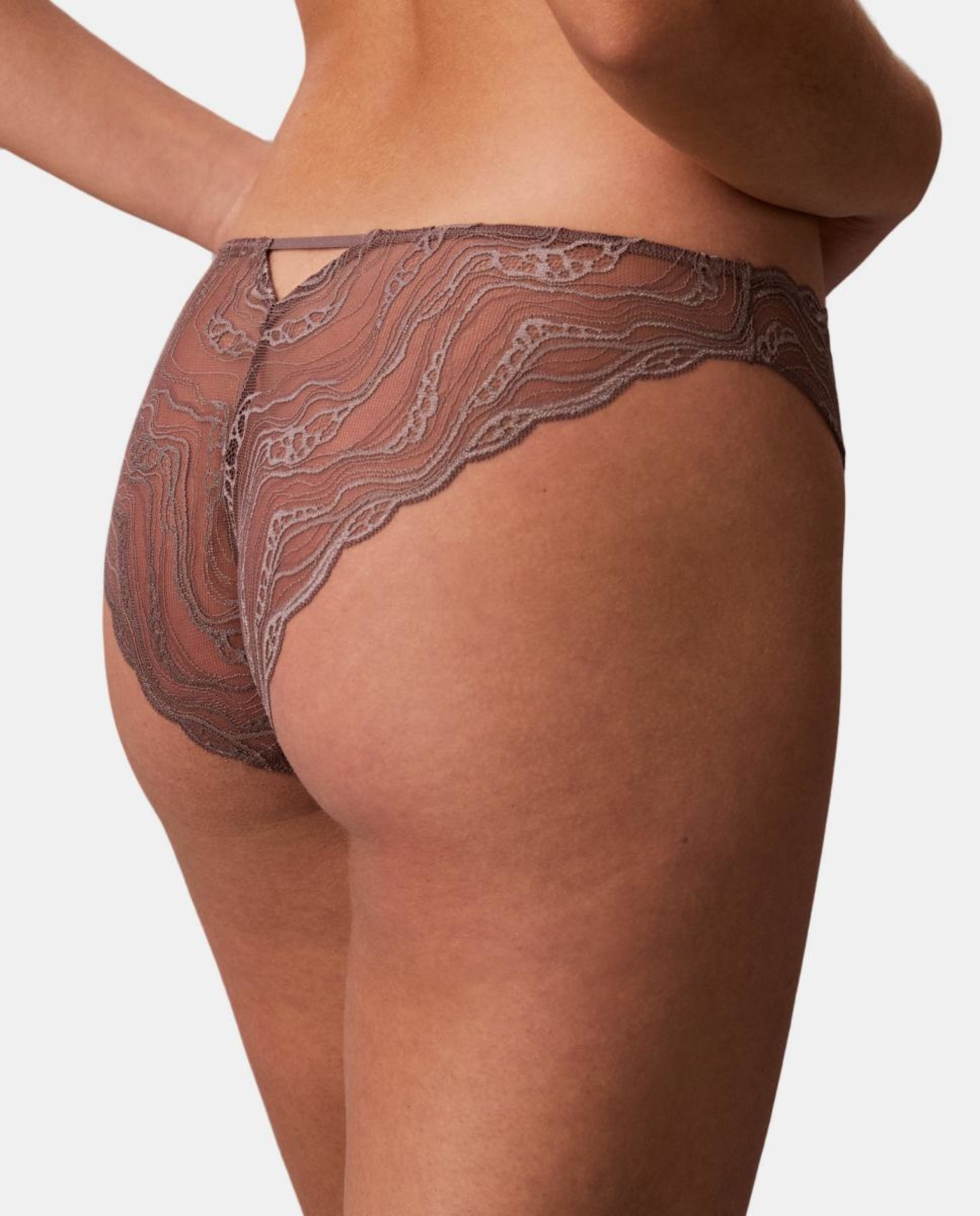 Cueca de Renda Sensual Stretch Lace Castanho-4