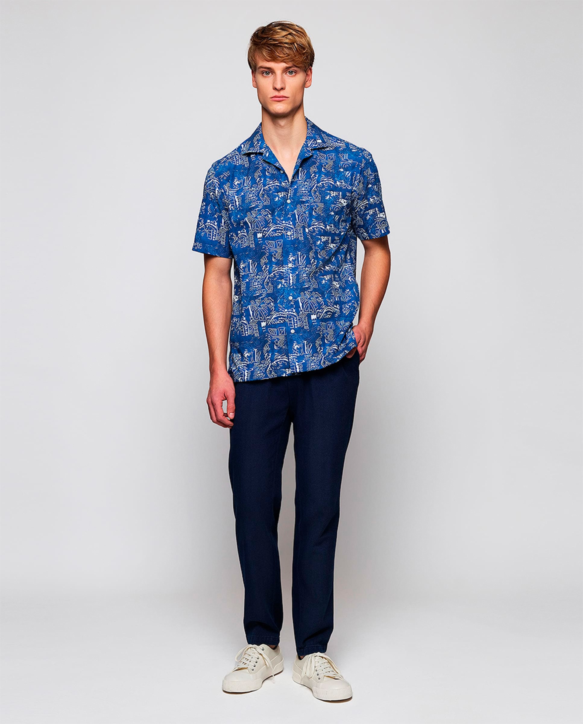 Camisa Havaiana Estampada com Manga Curta Tamanhos Grandes Azul-marinho-5