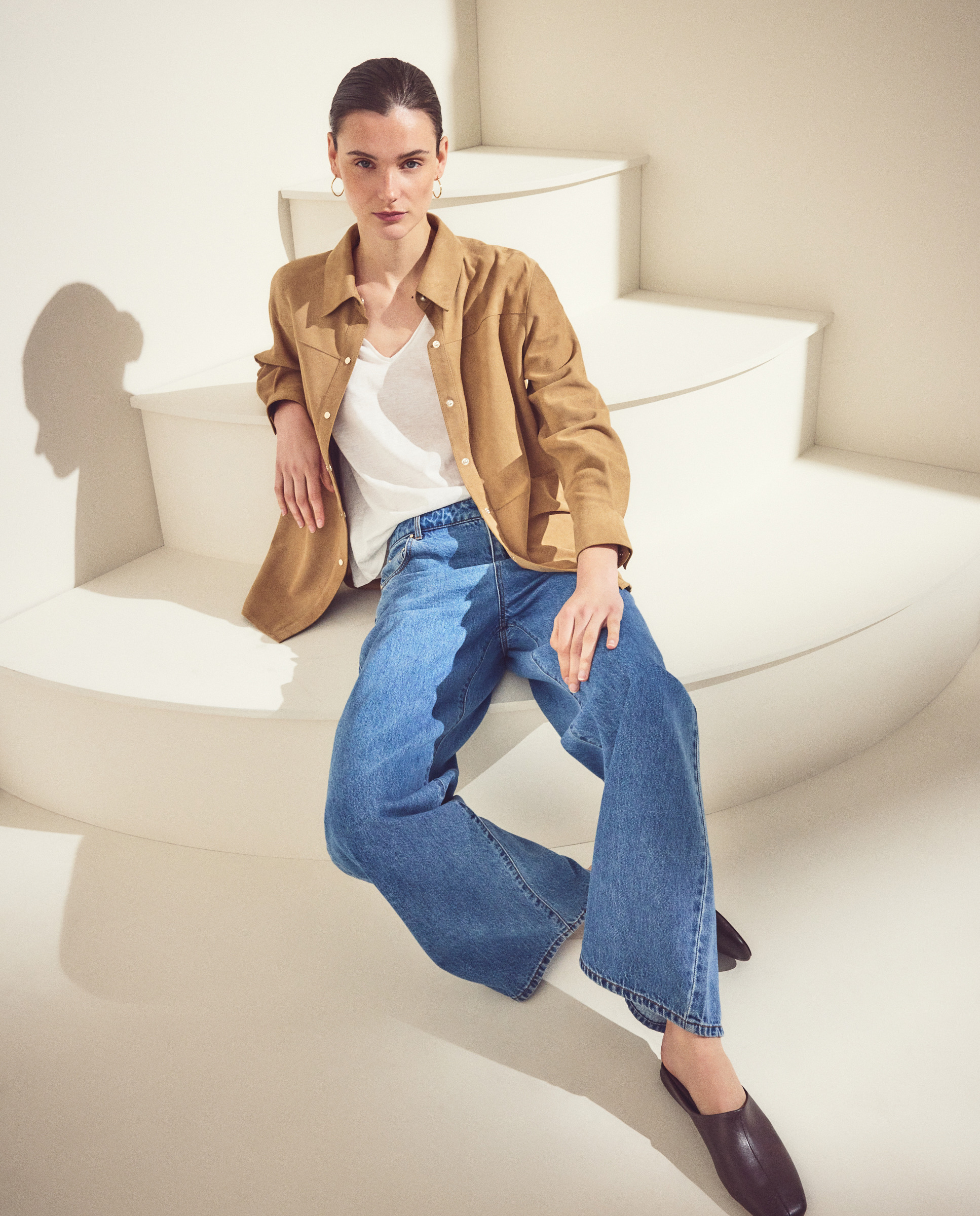 Sobrecamisa de Camurça com Botões de Pressão Bege-1