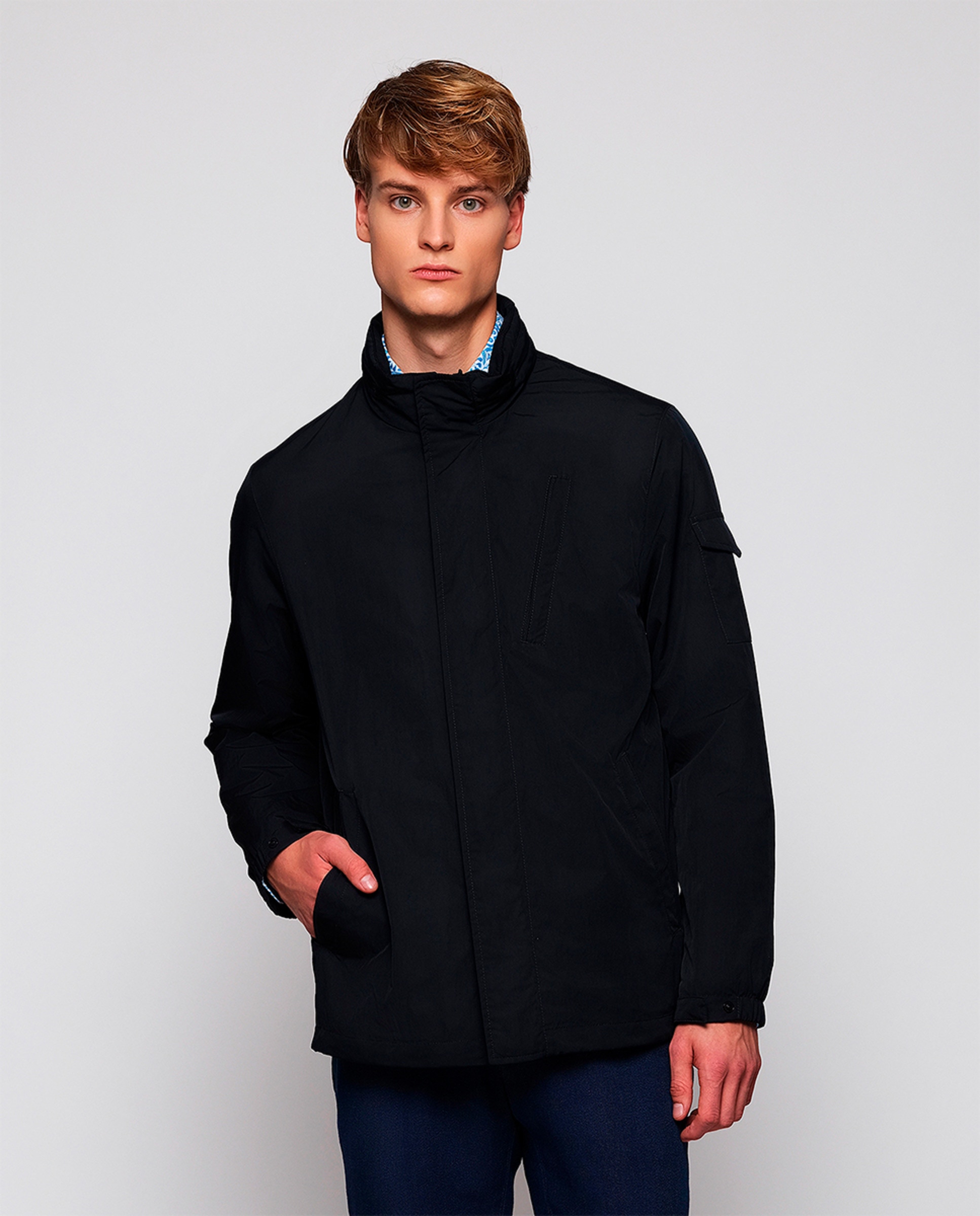 Imagem 0 de Parka Curta Regular Fit com Capuz Oculto