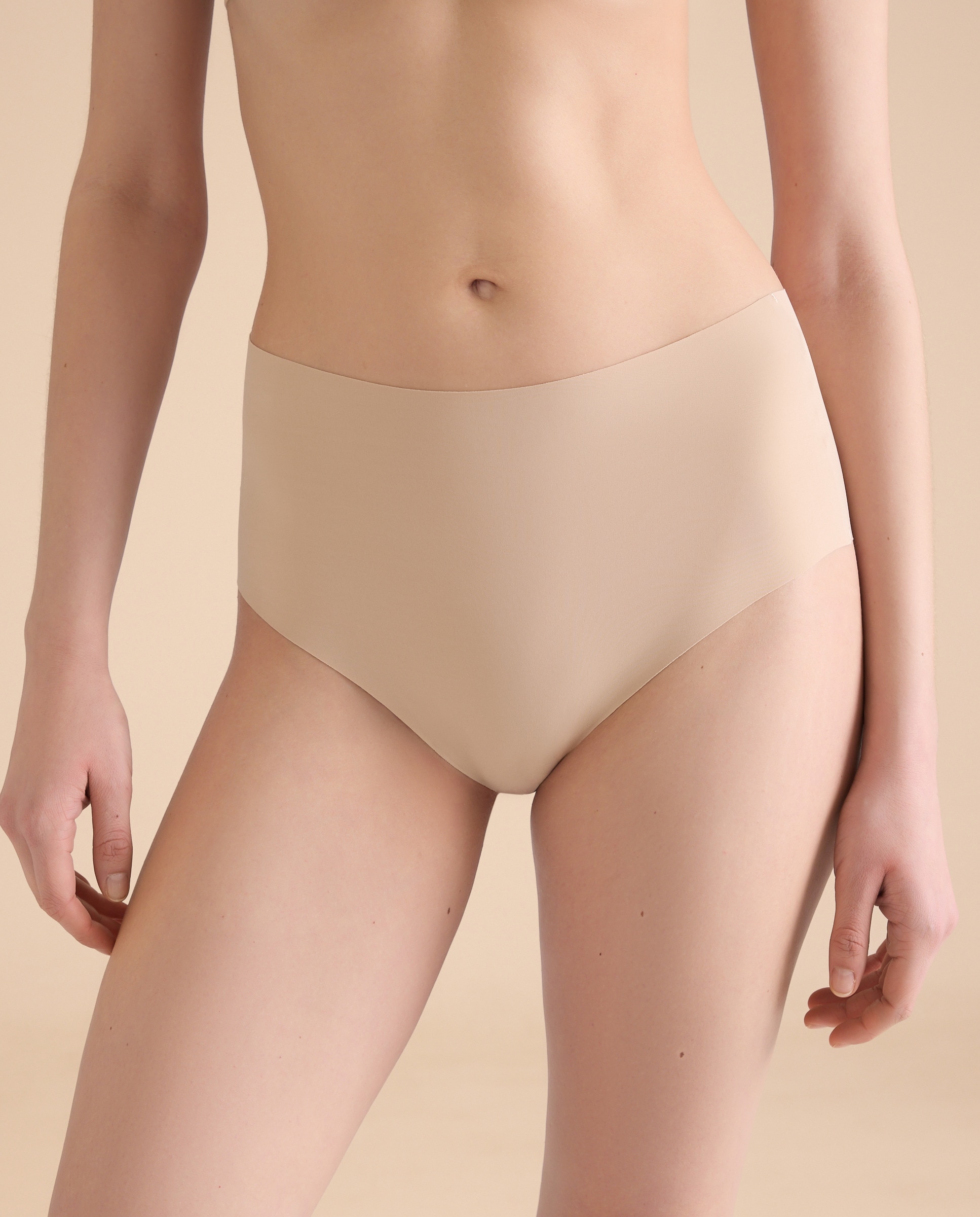 Cueca de Cintura Subida Invisível Bege-2