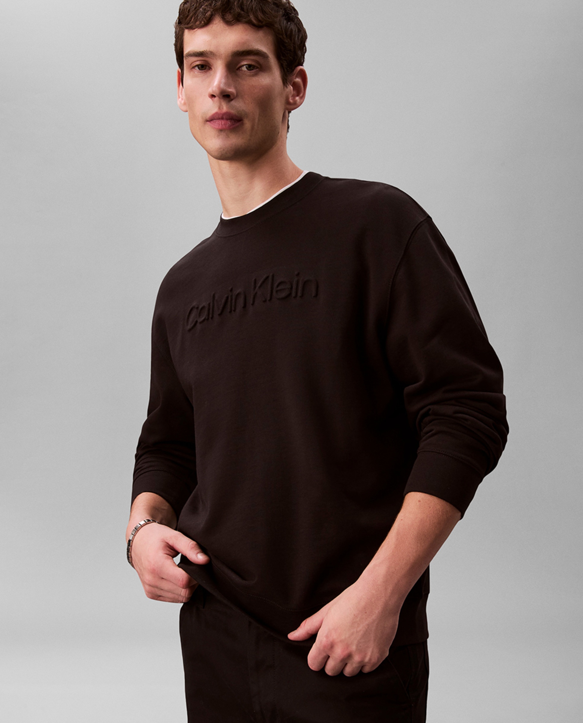 Sweatshirt com Logótipo em Relevo Preto-3