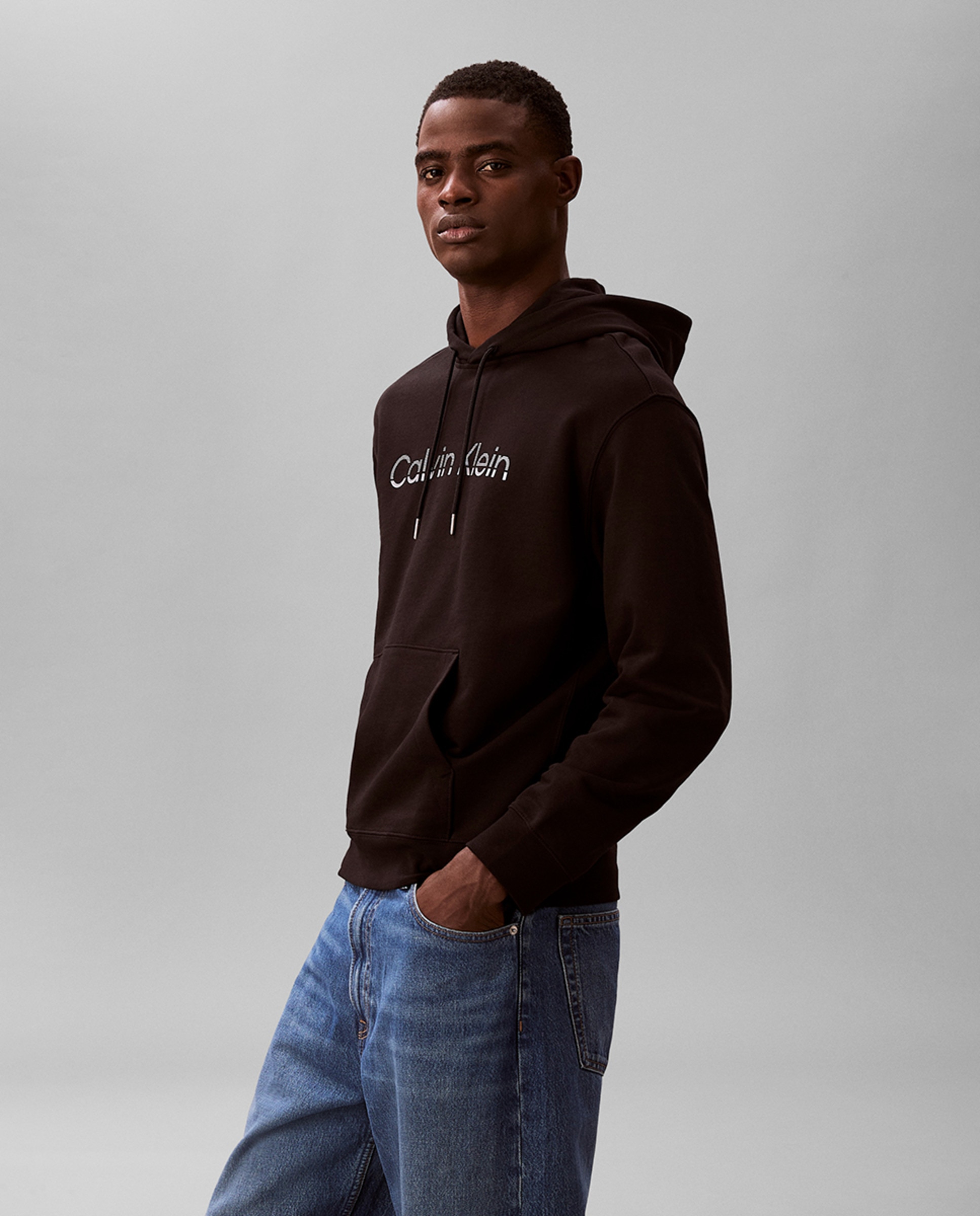 Sweatshirt com Capuz e Logótipo Preto-3