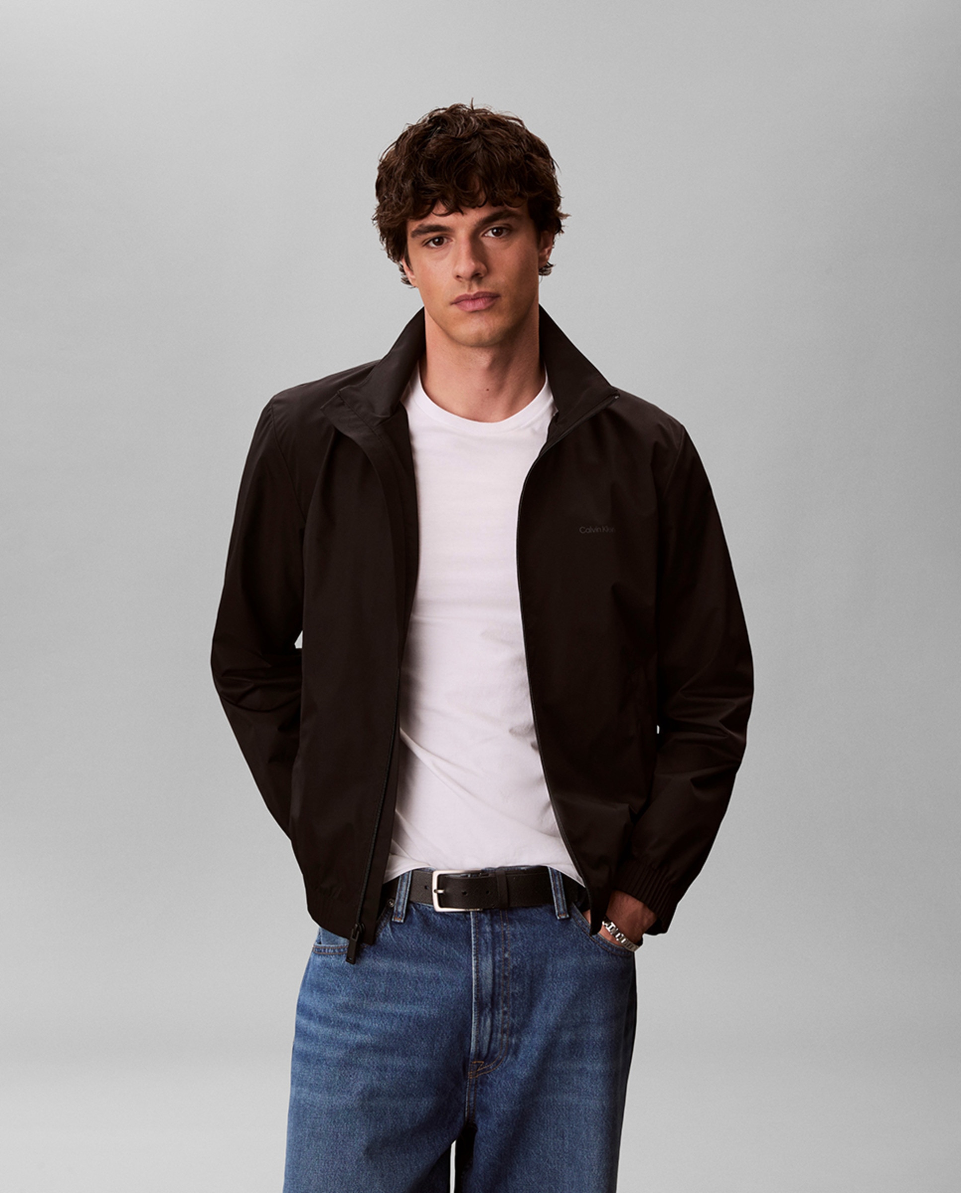 Imagem 0 de Casaco de Nylon com Gola Alta