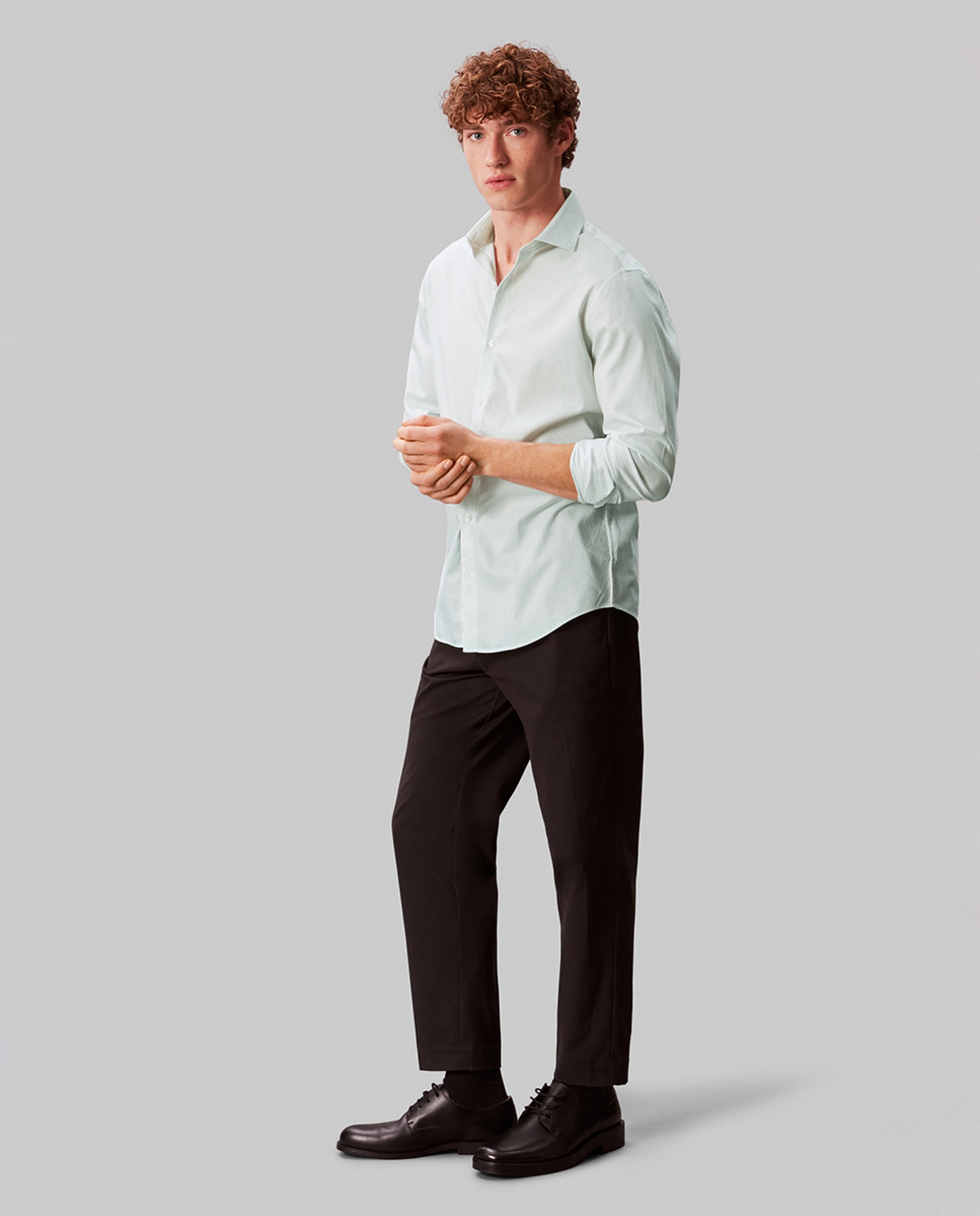 Camisa Elástica Justa às Riscas com Lavagem Suave Verde-claro-5