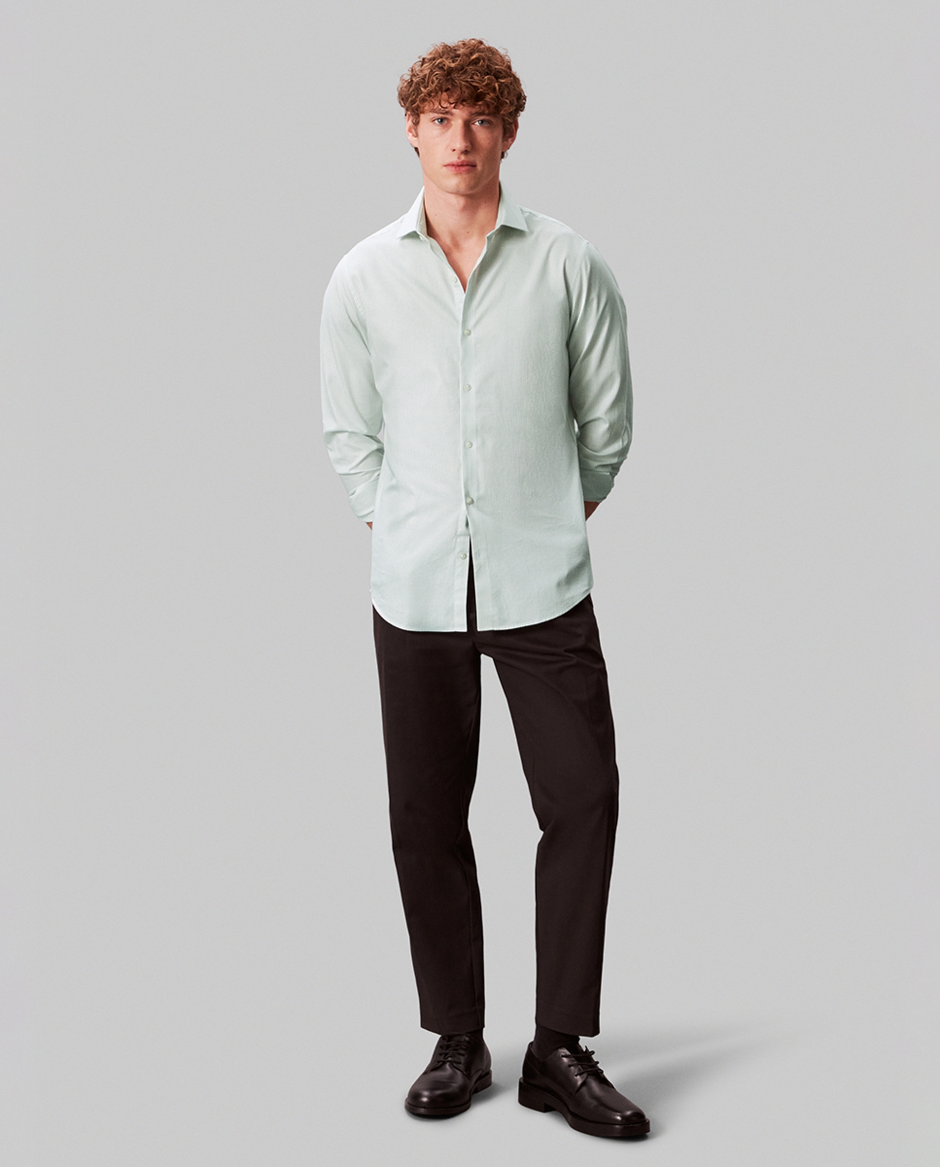 Camisa Elástica Justa às Riscas com Lavagem Suave Verde-claro-3