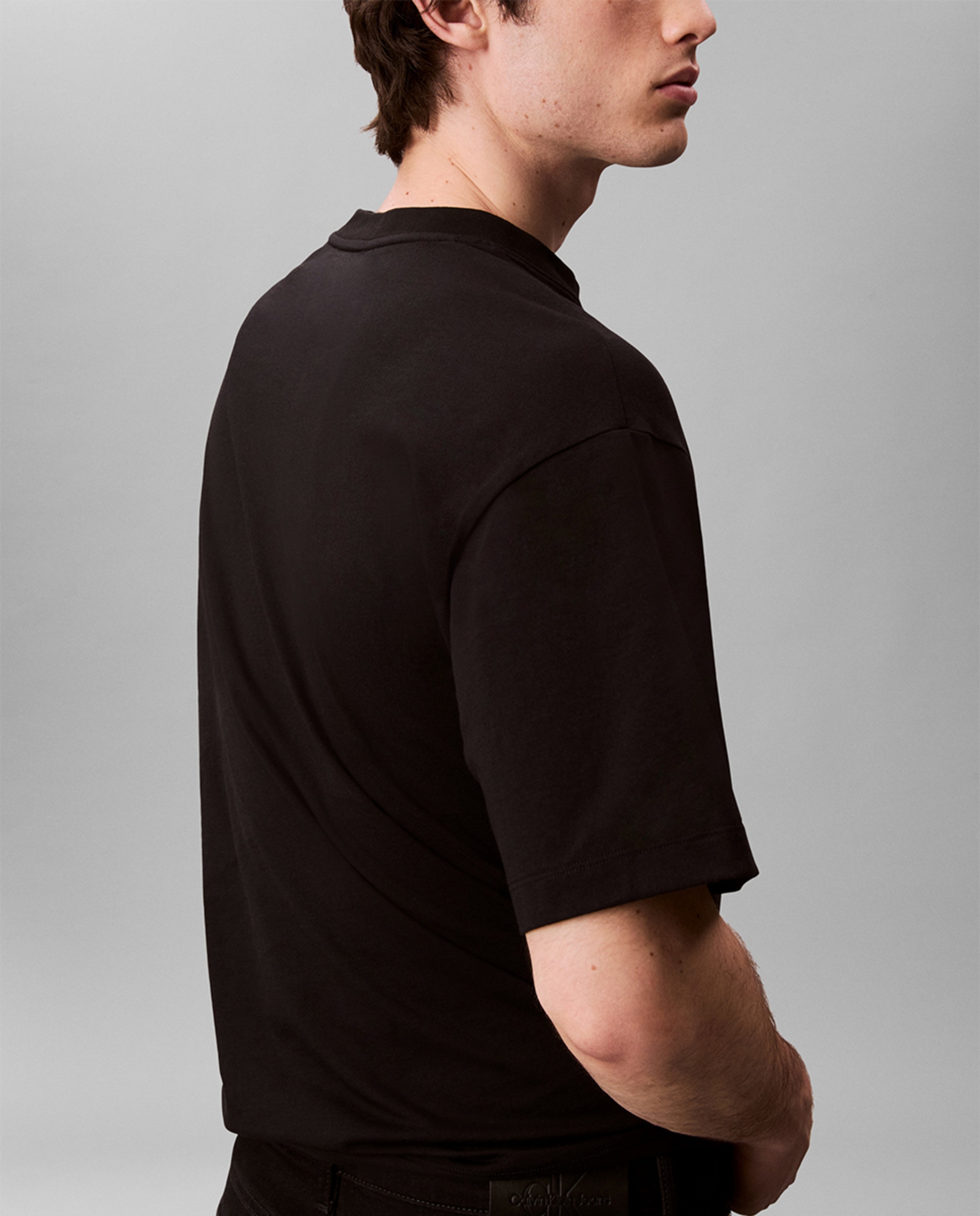 T-shirt com Logótipo Estampado Preto-4