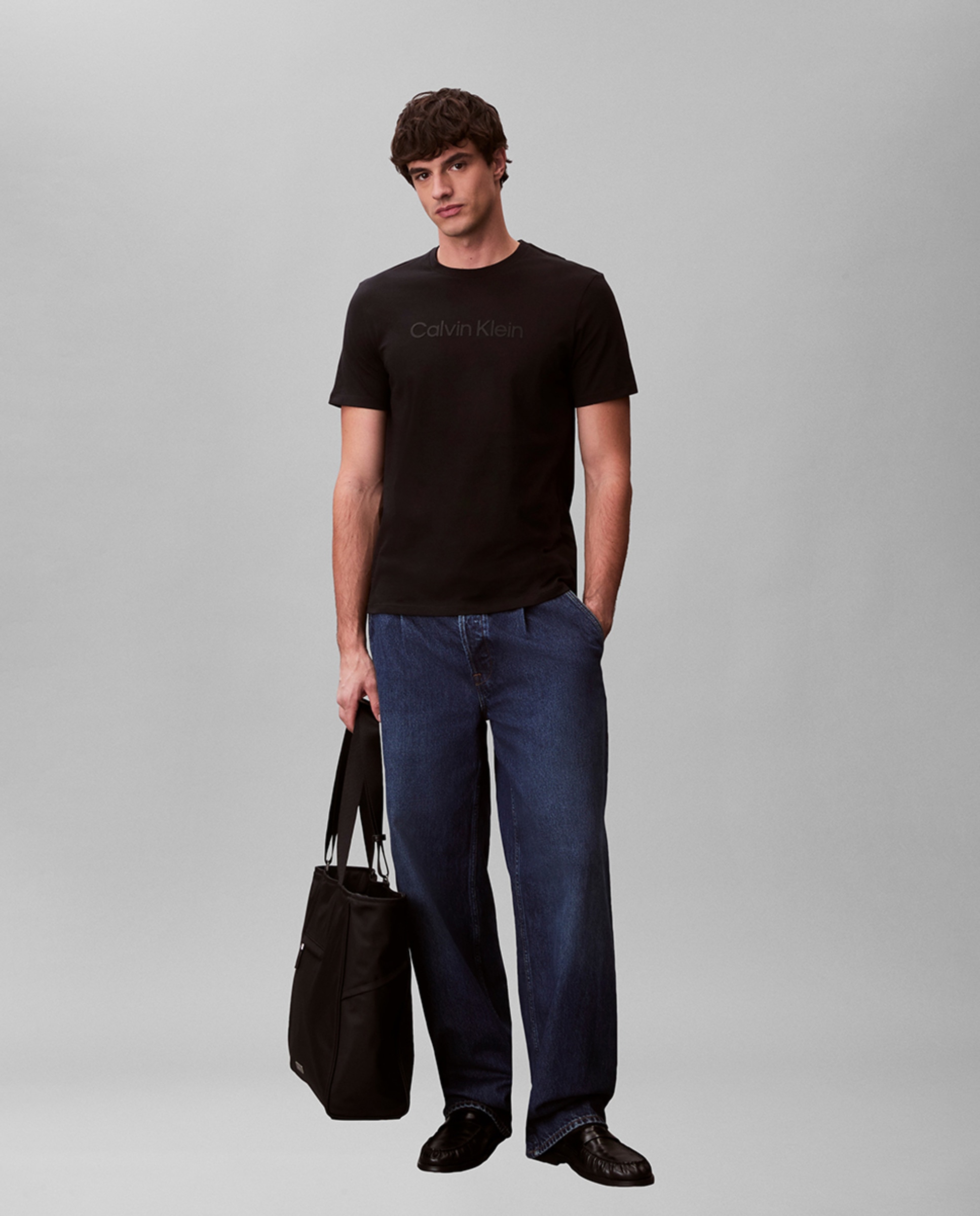T-shirt com Logótipo Inverso Preto-5